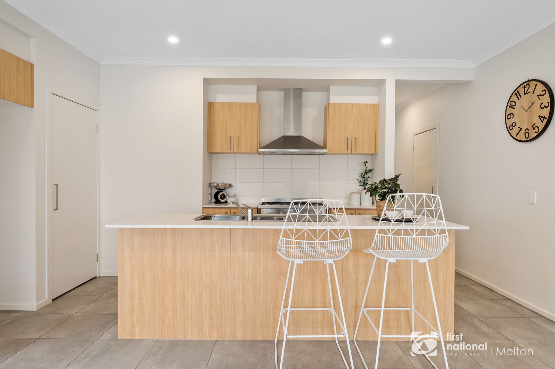 16 CROWLANDS CIRCUIT, Eynesbury VIC 3338, Eynesbury - Thumbnail 4