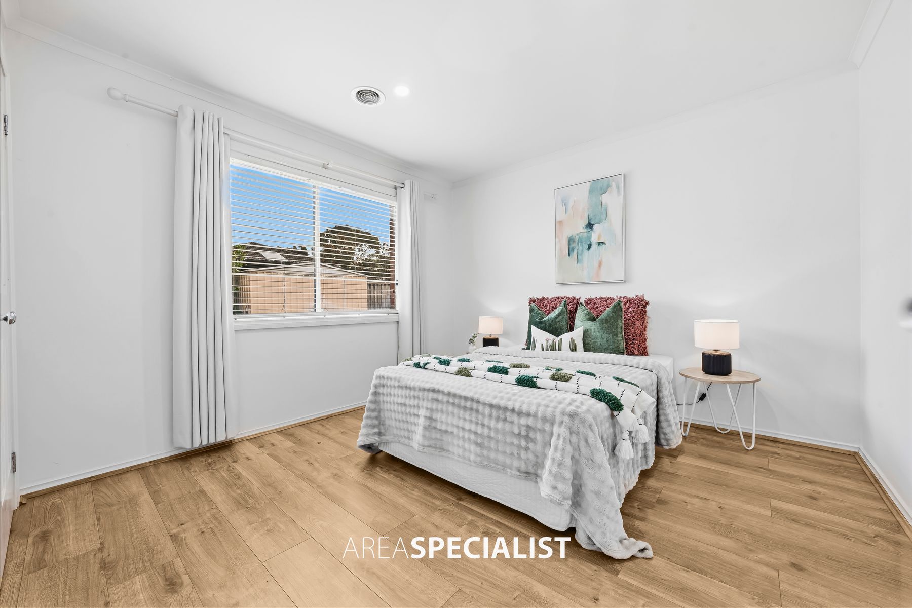45 Thunderbolt Drive, Cranbourne East, VIC 3977, Cranbourne East - Thumbnail 2