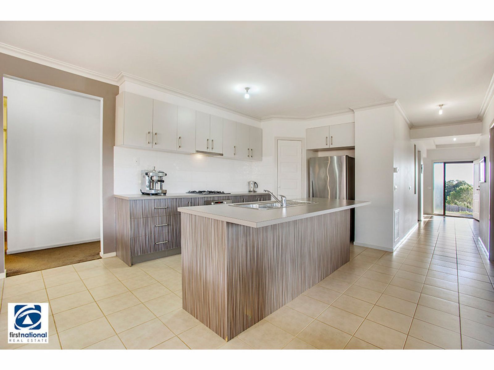 16 Vivian Court, Drouin, VIC 3818, Drouin - Thumbnail 3