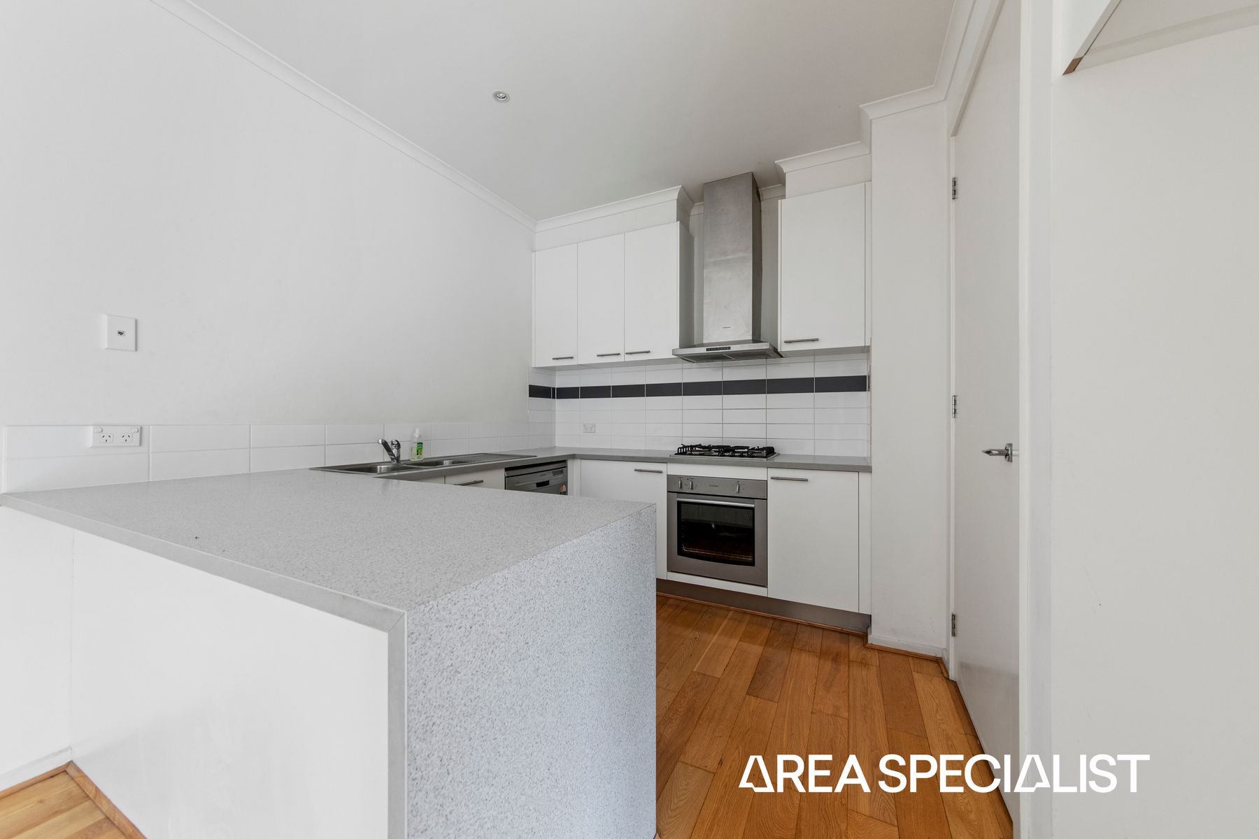 44 Edgeware Close, Pakenham, VIC 3810, Pakenham - Thumbnail 4