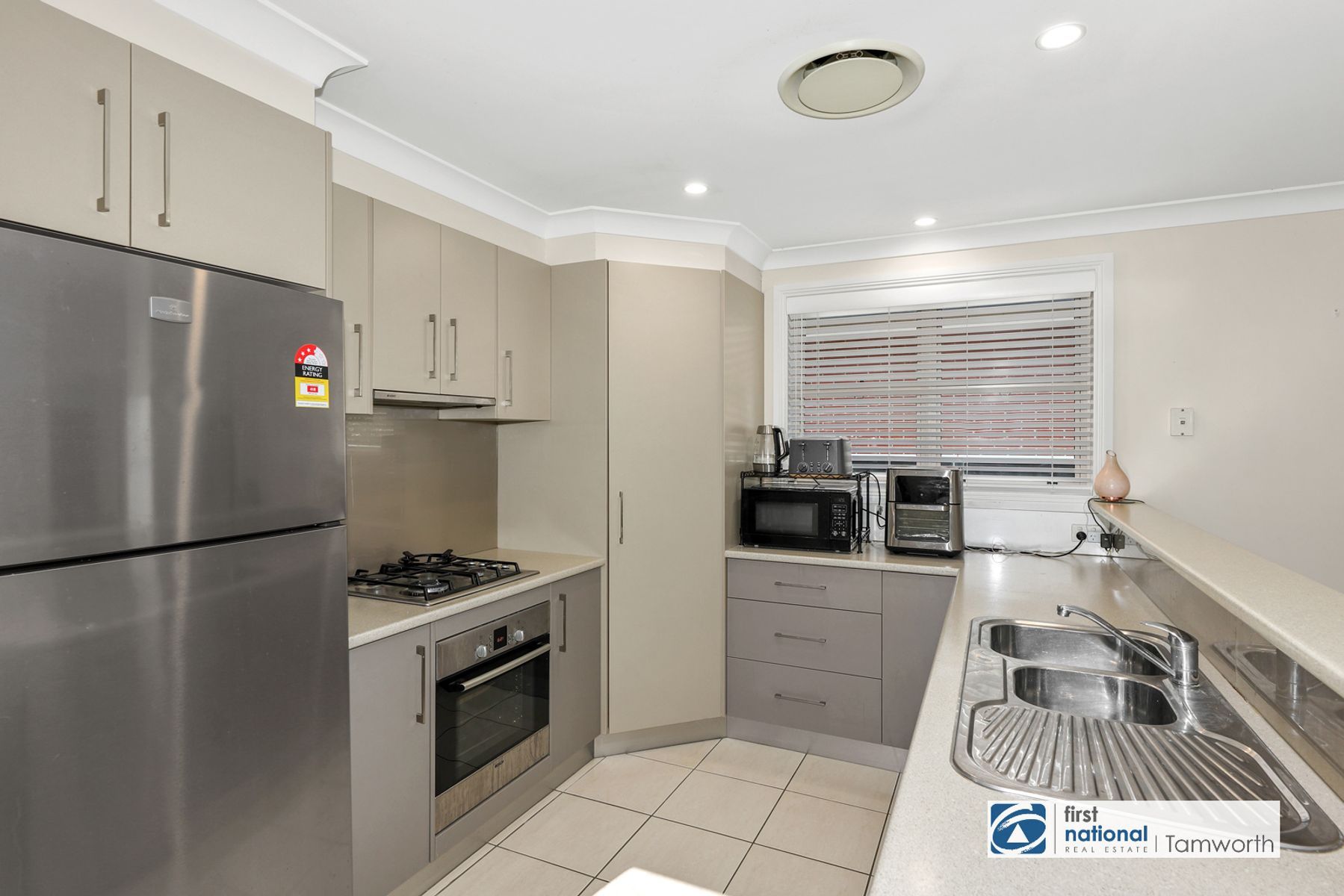 10 The Patio, Tamworth NSW 2340, Tamworth - Thumbnail 4