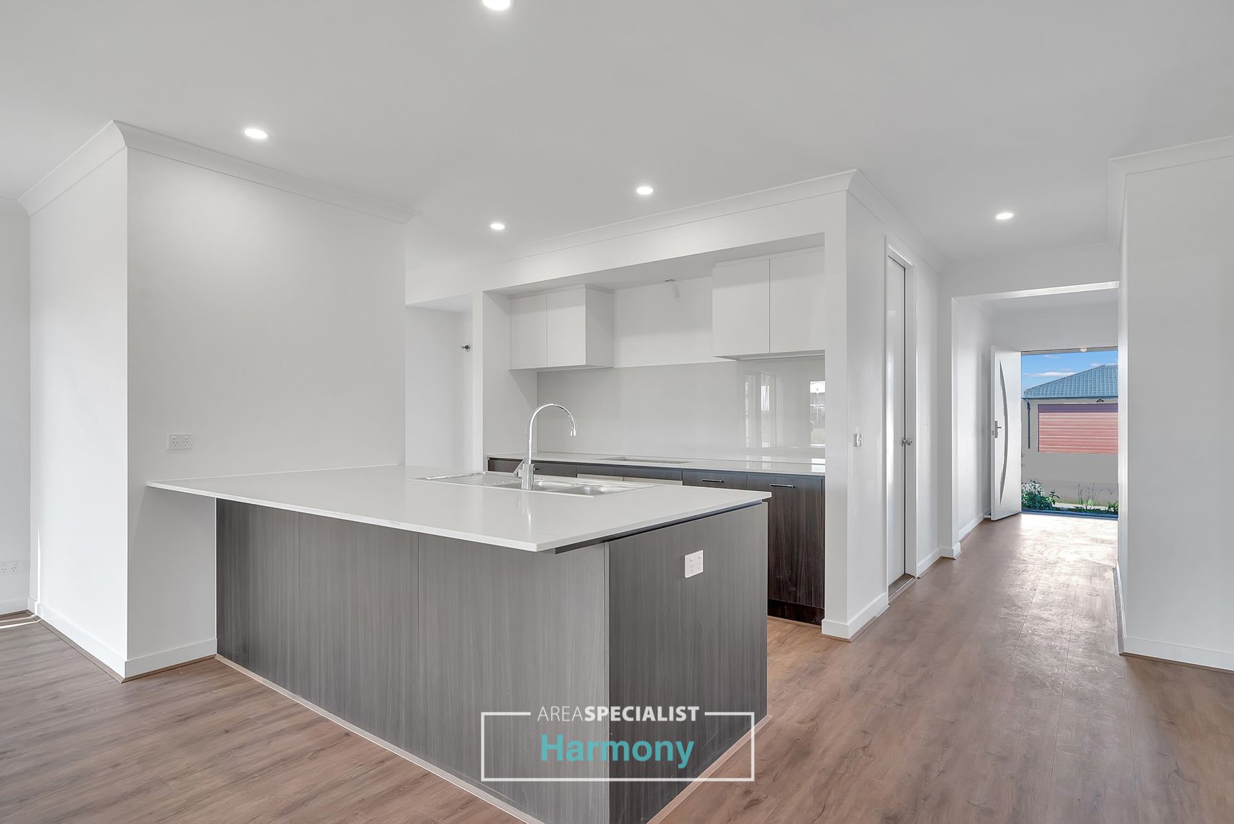 11 Dollarbird Drive, Deanside, Deanside - Thumbnail 4