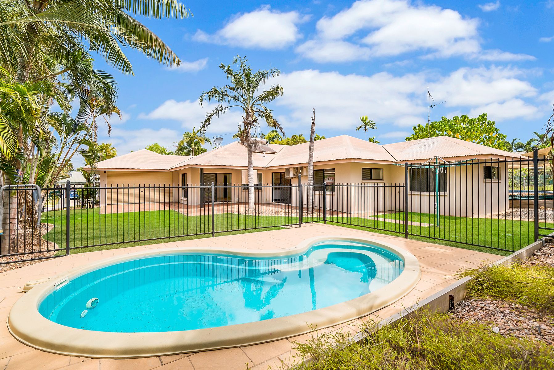 11 Lancewood Street, Rosebery NT 0832, Rosebery - Thumbnail 2