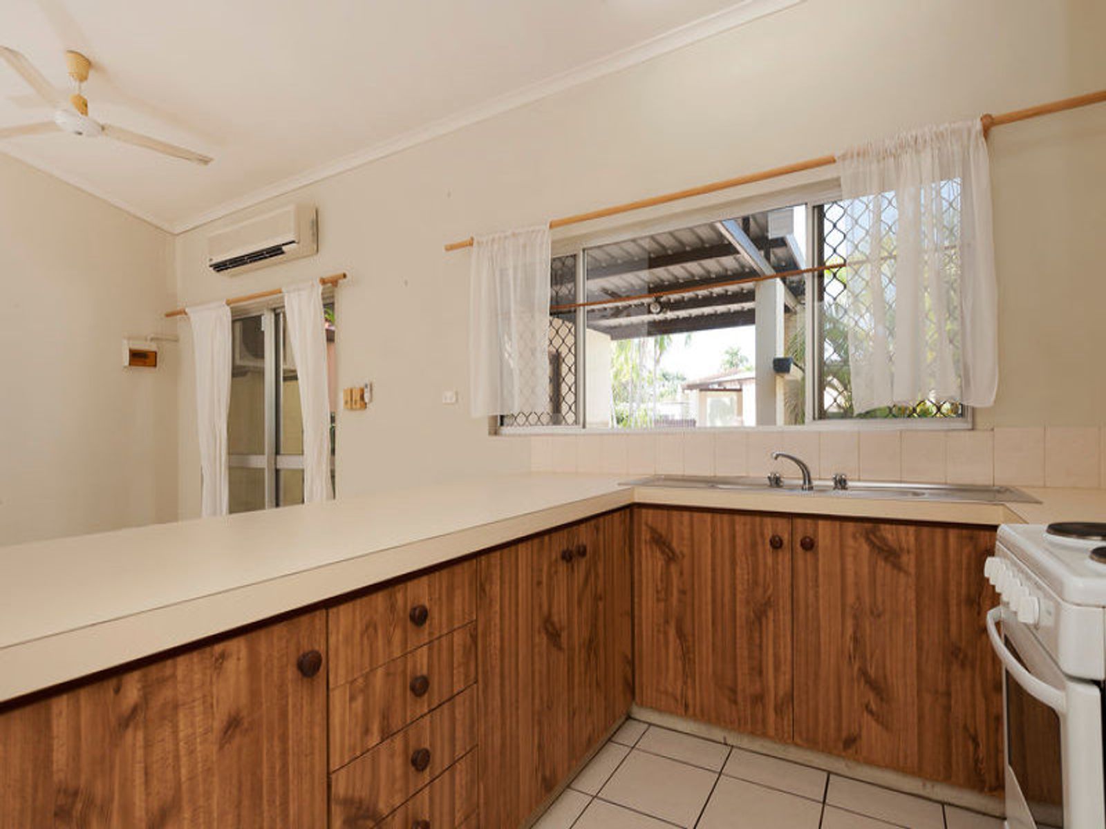 3/6 Grassland Crescent, Leanyer NT 0812, Leanyer - Thumbnail 2
