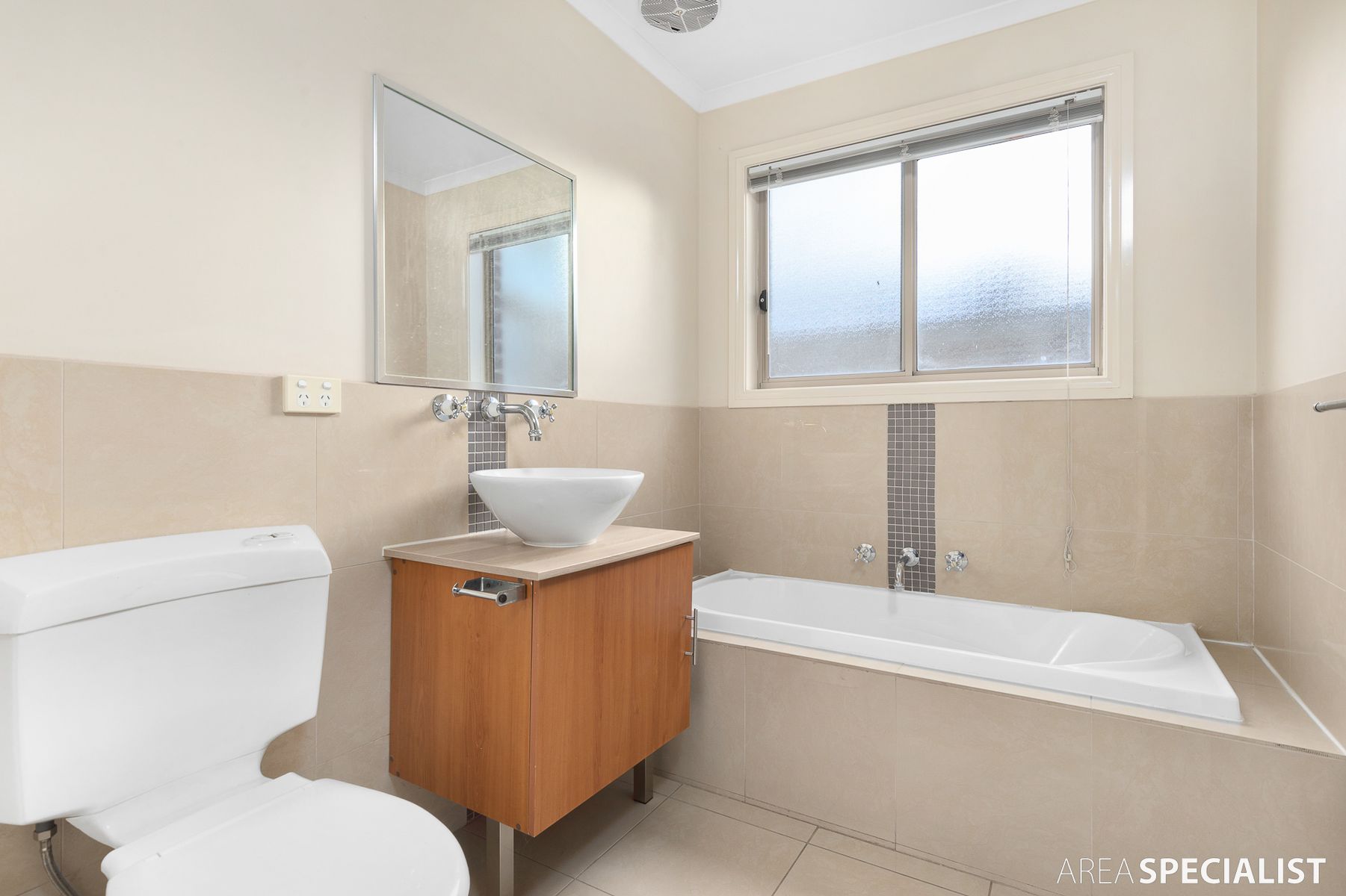 2/6 Montana Drive, Werribee, VIC 3030, Werribee - Thumbnail 6