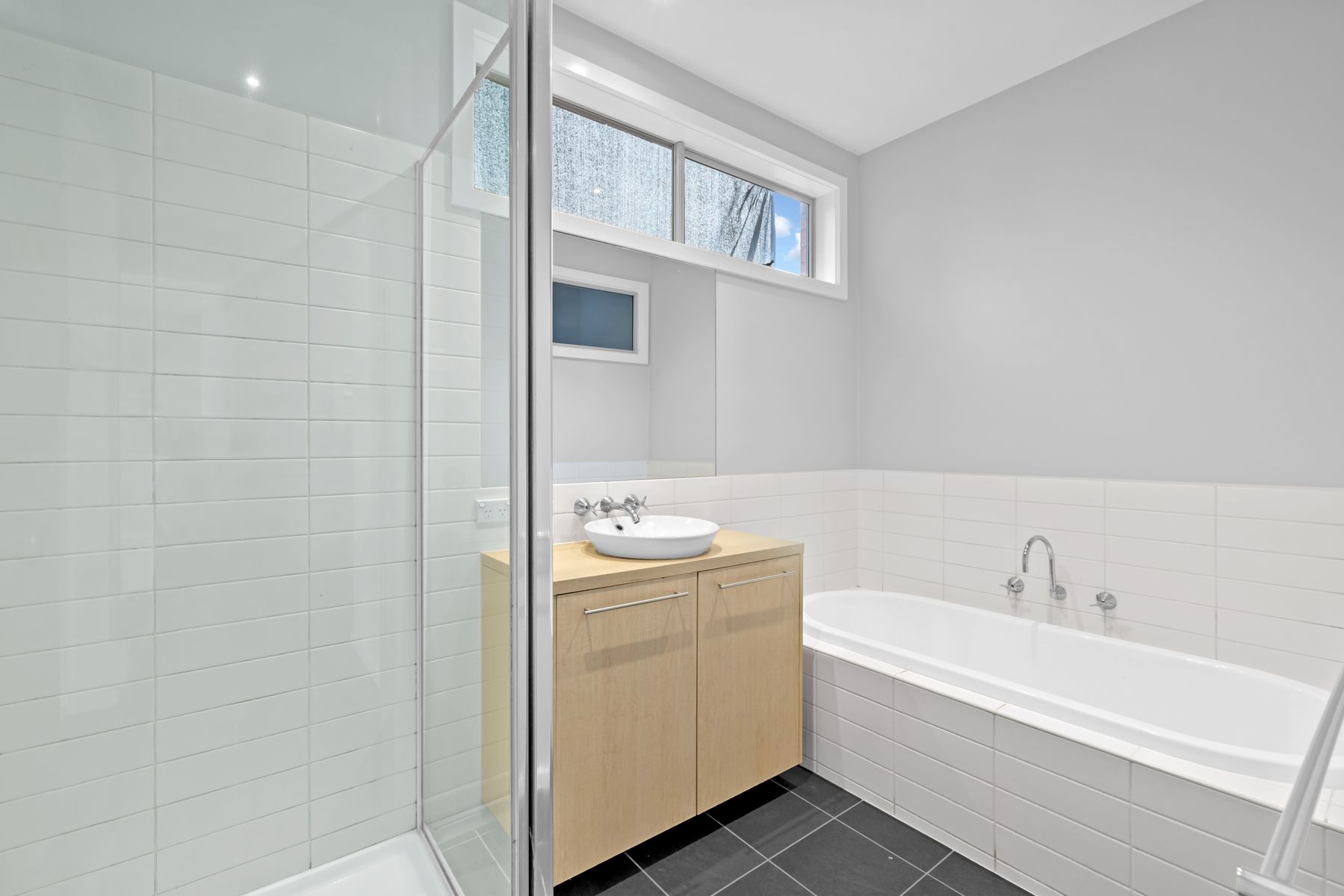 3 Paperbark Drive, Pakenham, Pakenham - Thumbnail 4