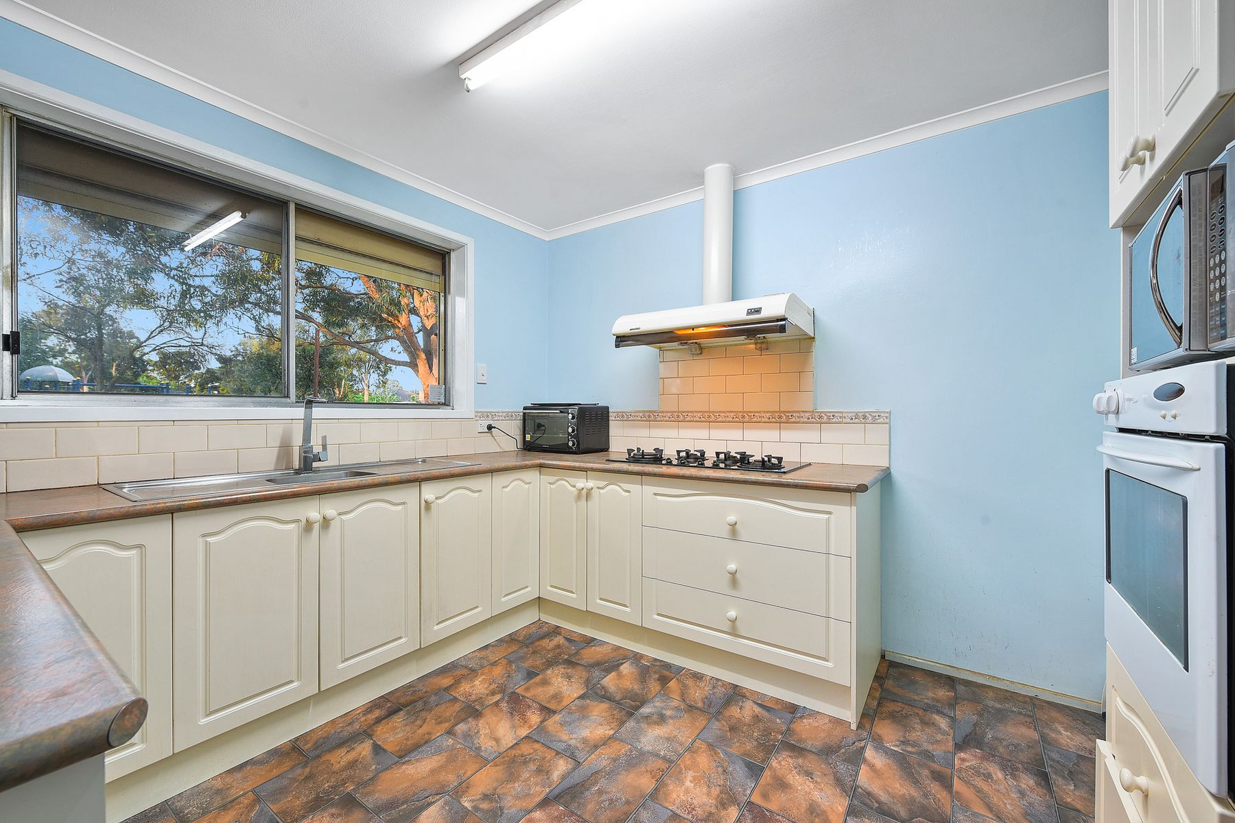 9 Kinnoul Avenue, Keysborough, VIC 3173, Keysborough - Thumbnail 7