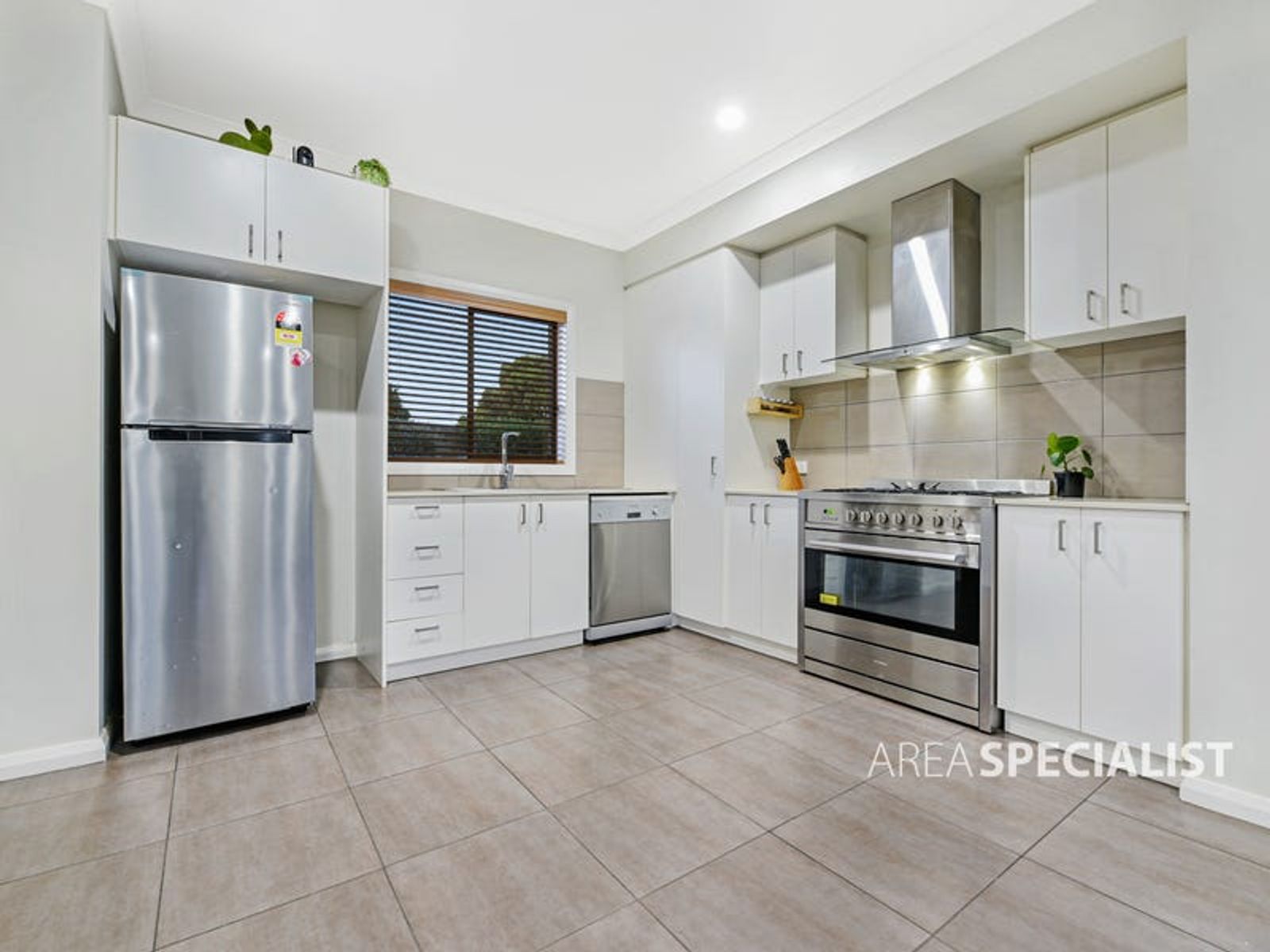 4/12 Stellato Place, Hampton Park, VIC 3976, Hampton Park - Thumbnail 5