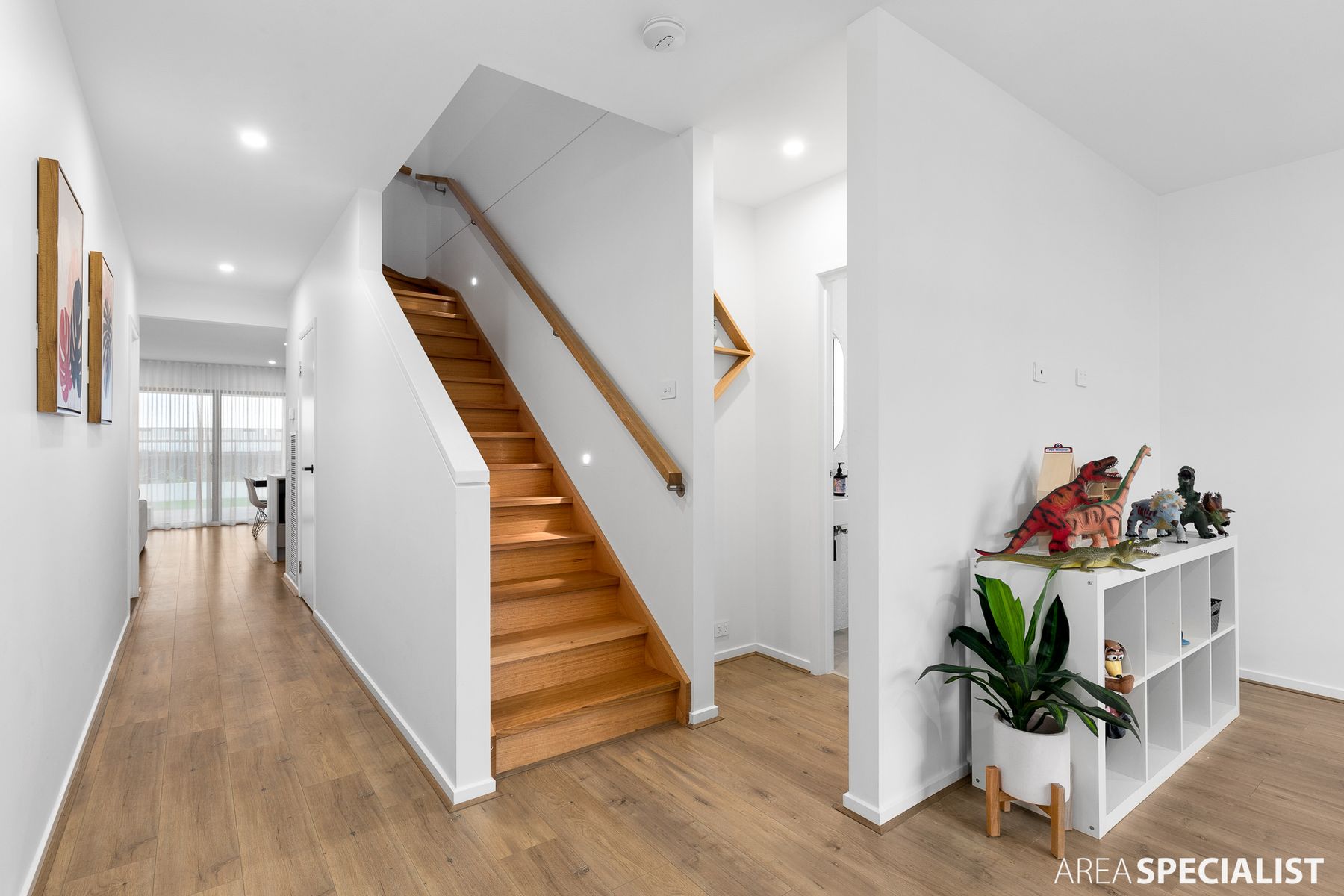 39 Cressy Street, Werribee, VIC 3030, Werribee - Thumbnail 4