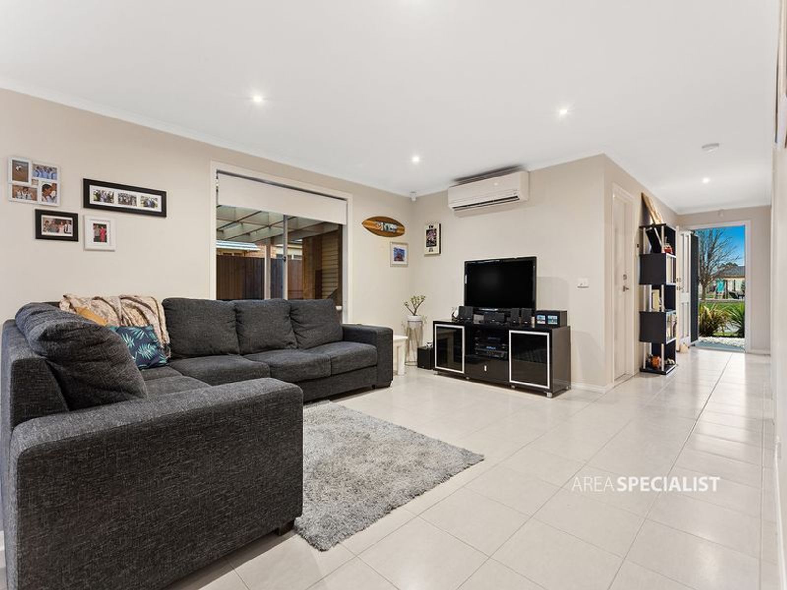 2 Aztec Place, Cranbourne, VIC 3977, Cranbourne - Thumbnail 3