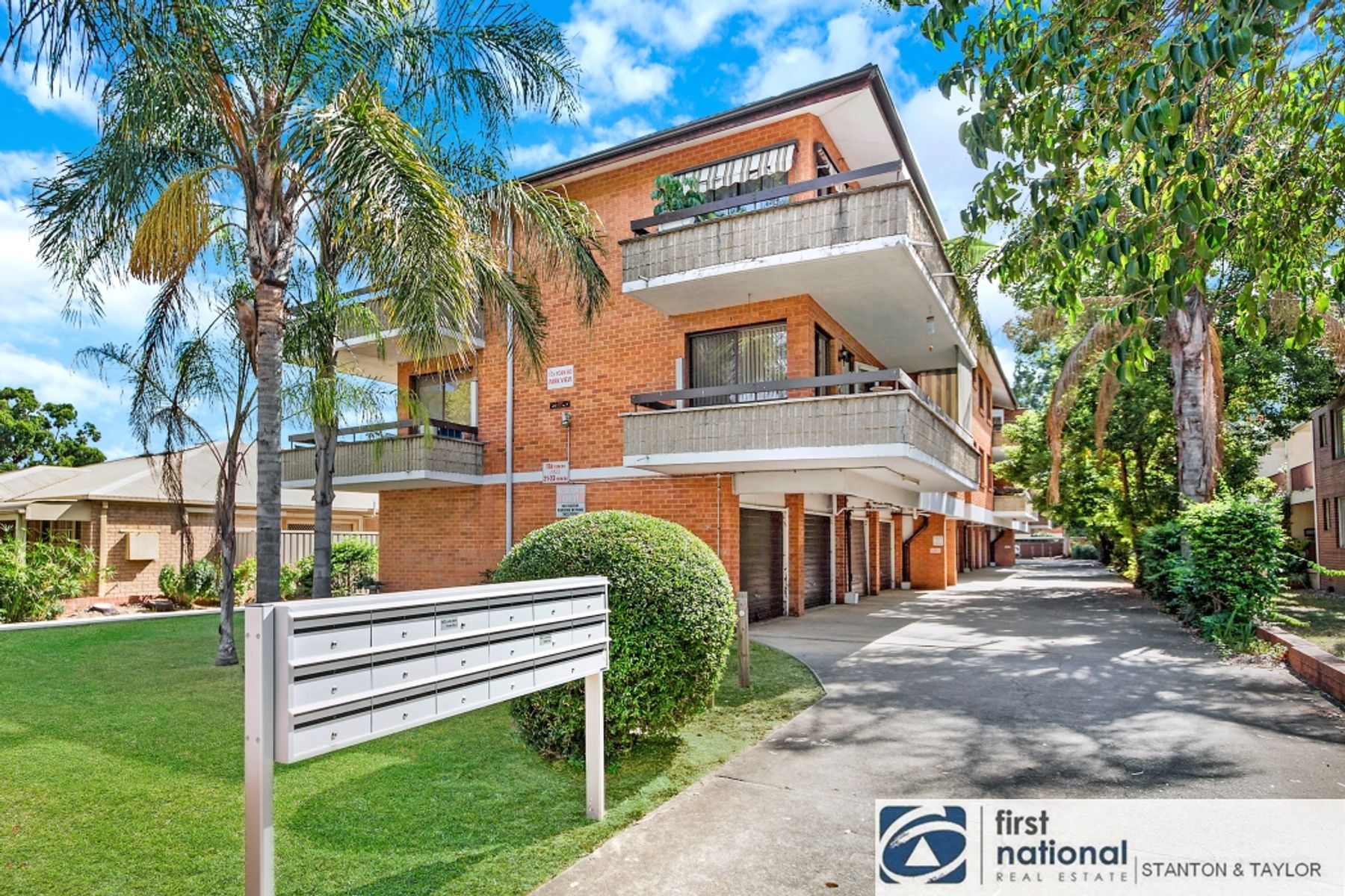 3/17a York Road, Jamisontown - Thumbnail 2