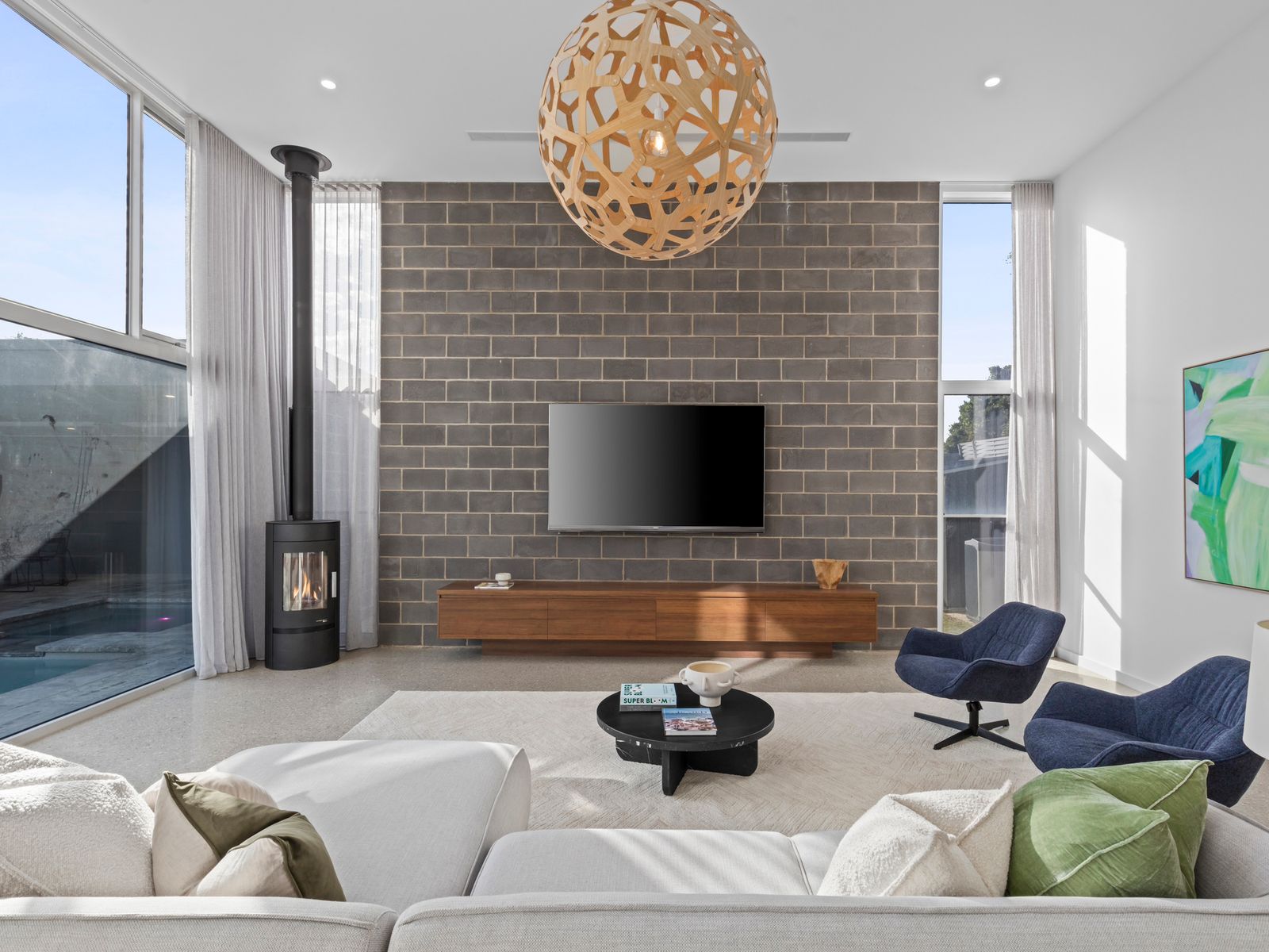 64 Rippleside Drive, Torquay, Torquay - Thumbnail 2