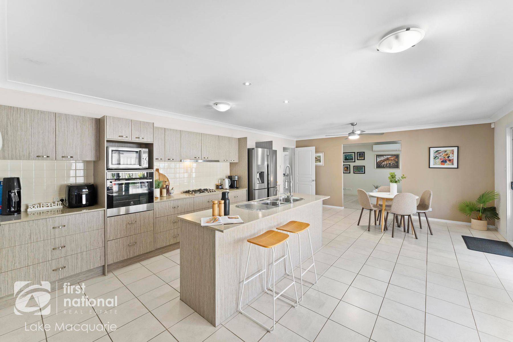 24 Lakeaire Circuit, Cameron Park NSW 2285, Cameron Park - Thumbnail 8