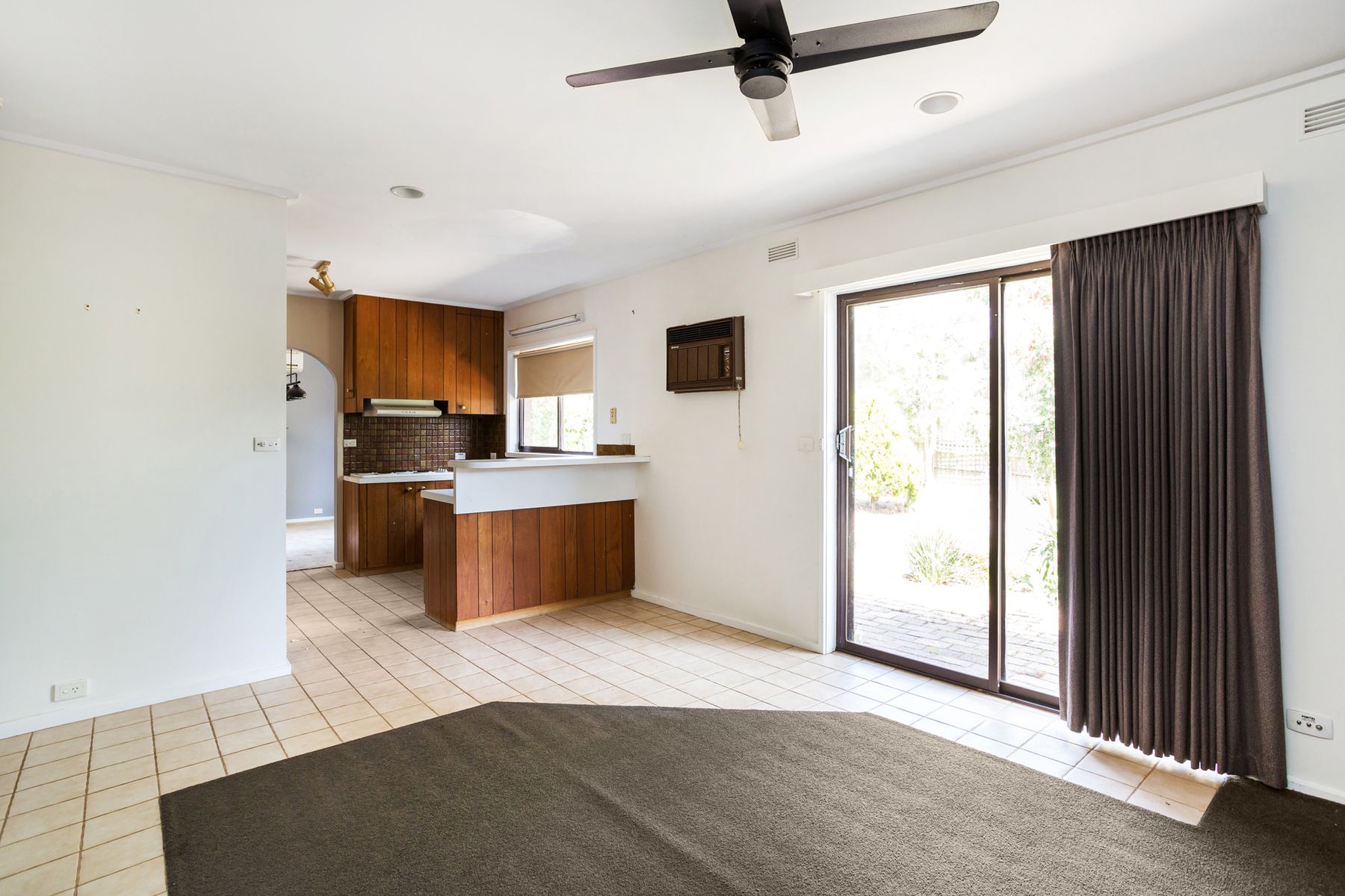 12 Button Street, Strathdale, VIC 3550, Strathdale - Thumbnail 2