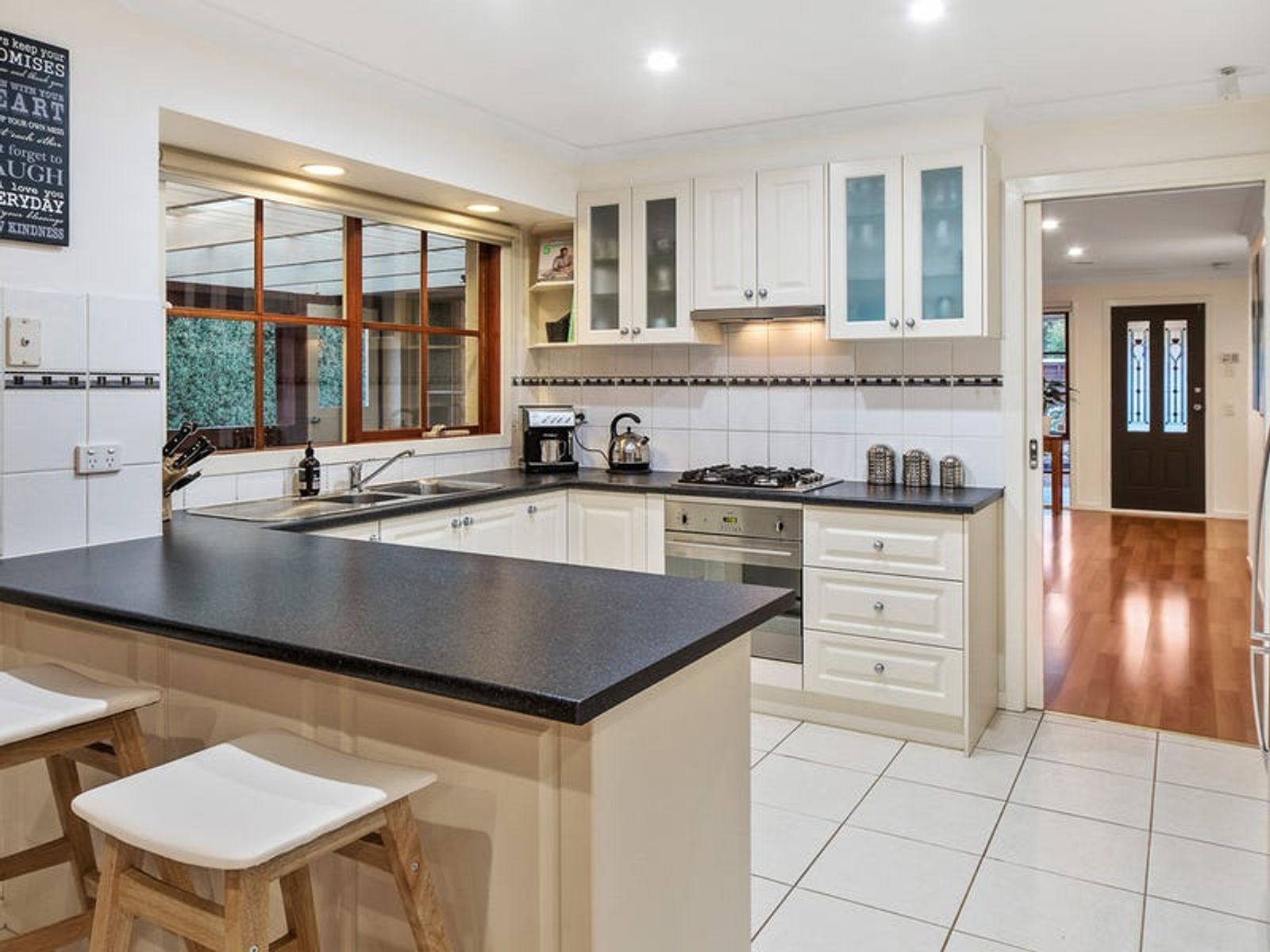 8 Mondana Way, Mount Martha, VIC 3934, Mount Martha - Thumbnail 8