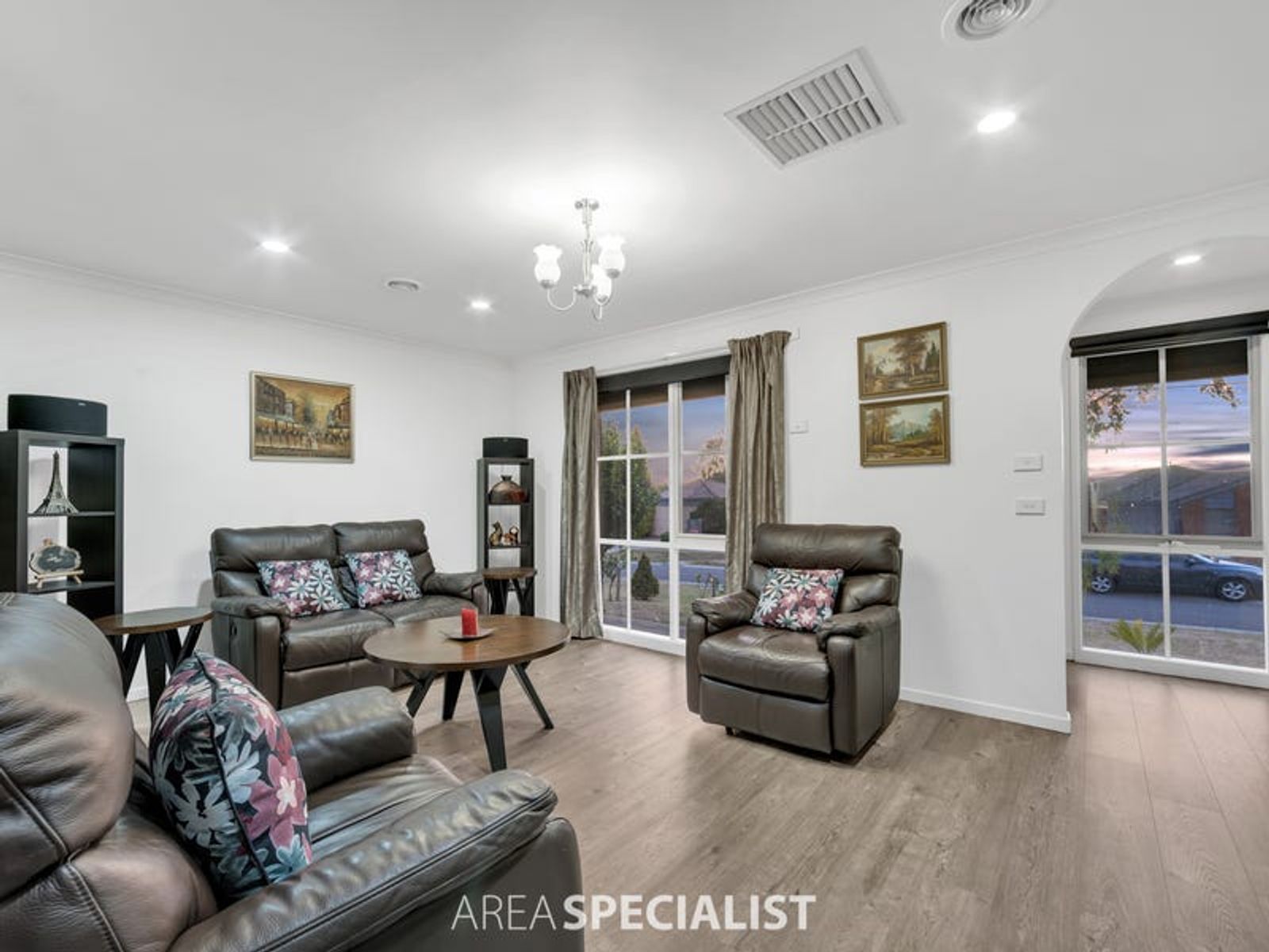 4 Emma Court, Hampton Park, VIC 3976, Hampton Park - Thumbnail 4
