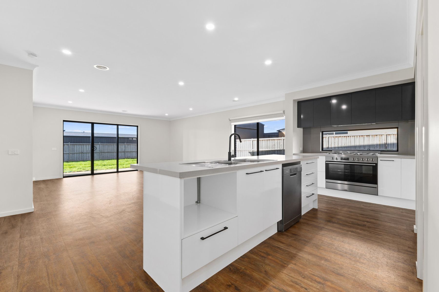 12 Rise Boulevard, Traralgon VIC 3844, Traralgon - Thumbnail 7