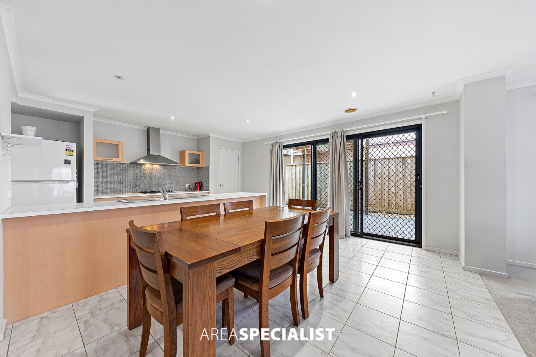 3 Tyrone Avenue, Pakenham, VIC 3810, Pakenham - Thumbnail 5