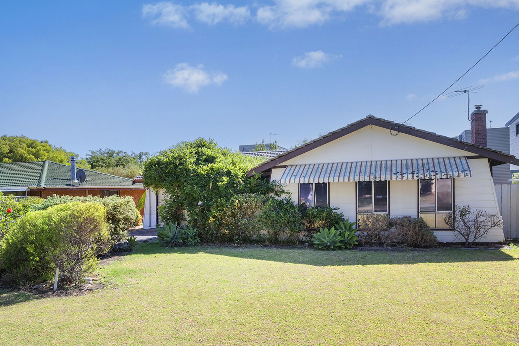 131 Gifford Road, Dunsborough WA 6281, Dunsborough - Thumbnail 2
