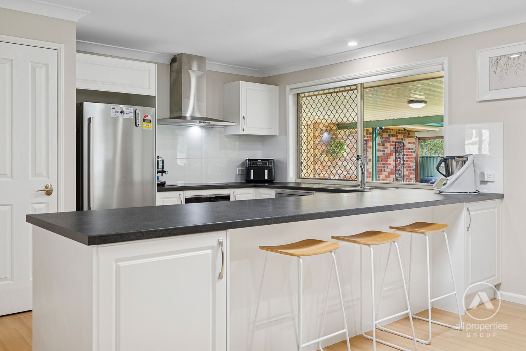 2 Torresian Place, Heritage Park QLD 4118, Heritage Park - Thumbnail 4