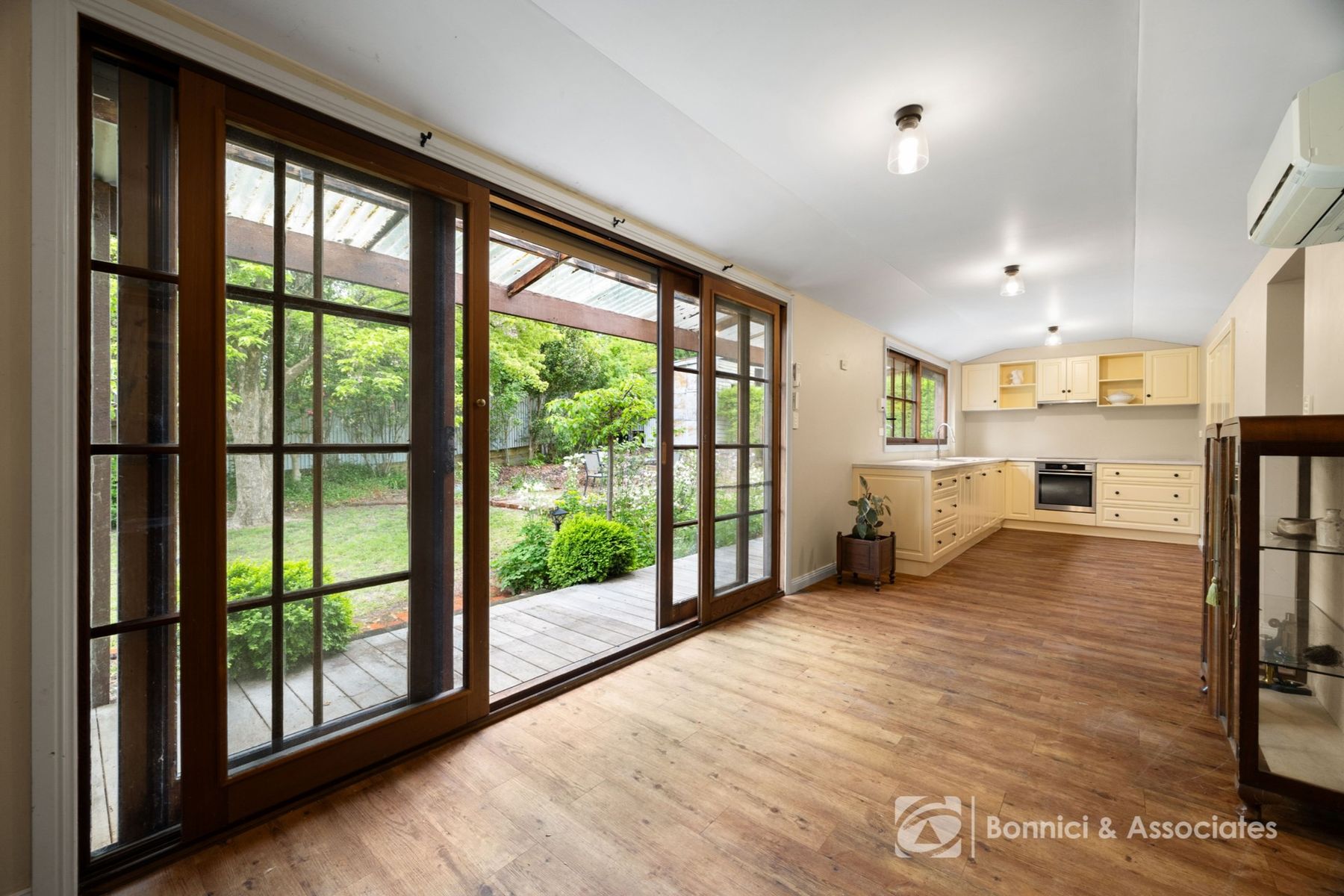 54 Camp Street, Beechworth VIC 3747, Beechworth - Thumbnail 5