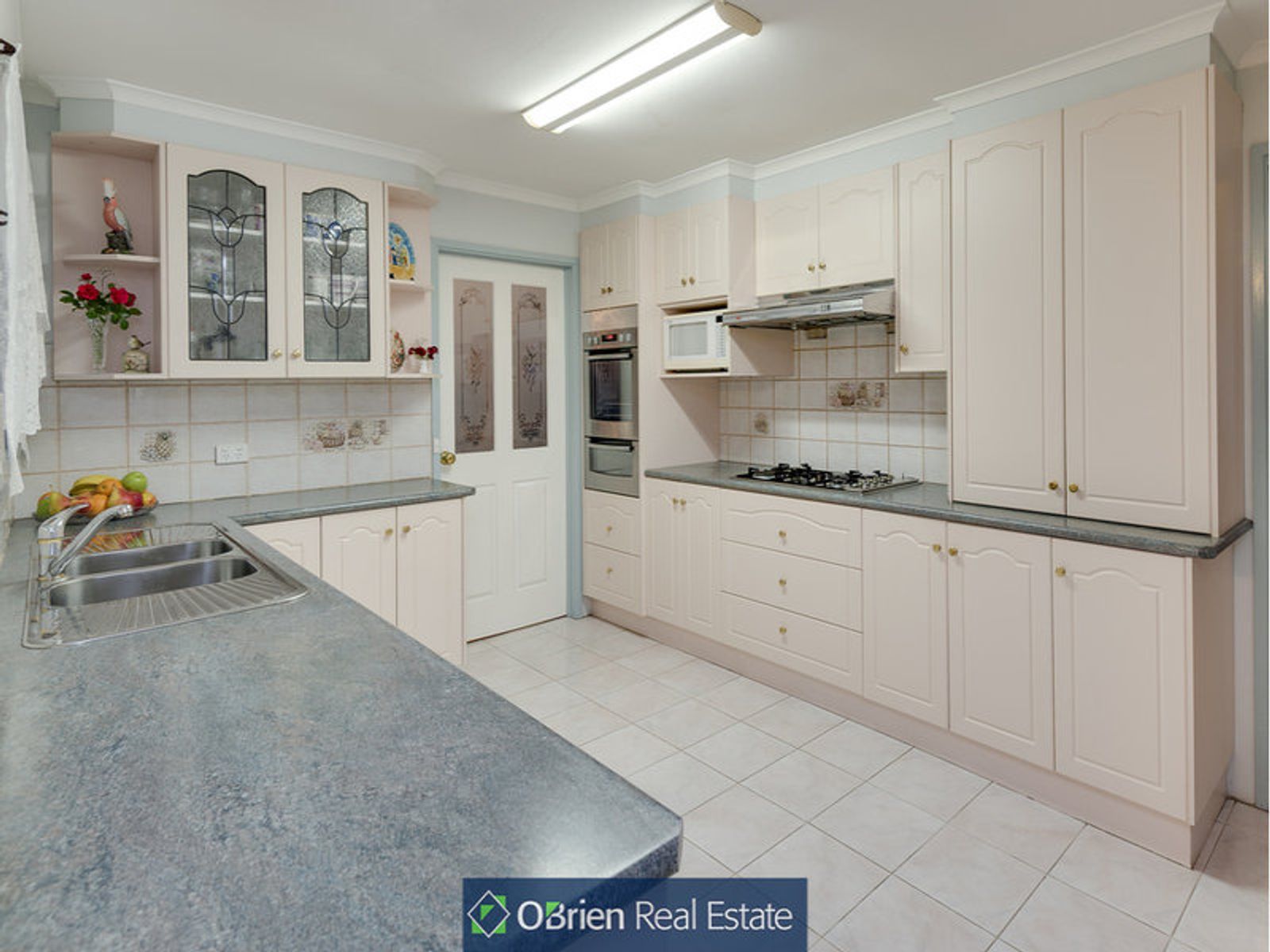 65 Chalcot Drive, Endeavour Hills, VIC 3802, Endeavour Hills - Thumbnail 2