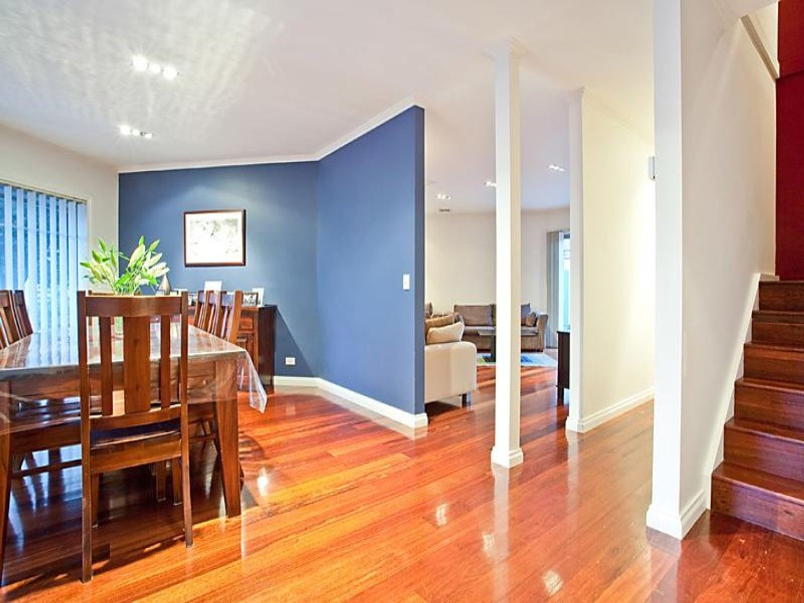47 Cakebread Mews, Kensington - Thumbnail 3