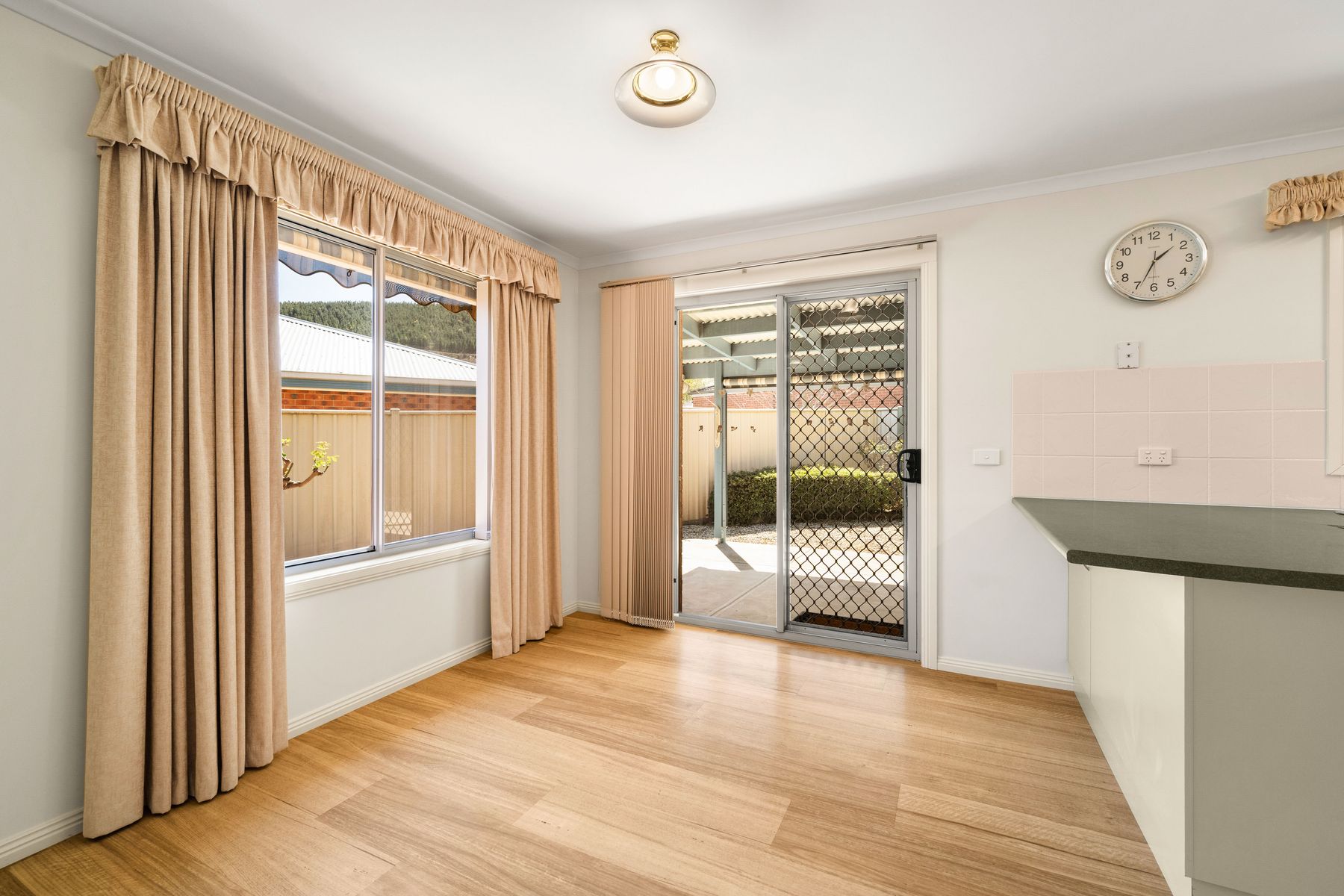 5/27 Toorak Road, Bright VIC 3741, Bright - Thumbnail 5