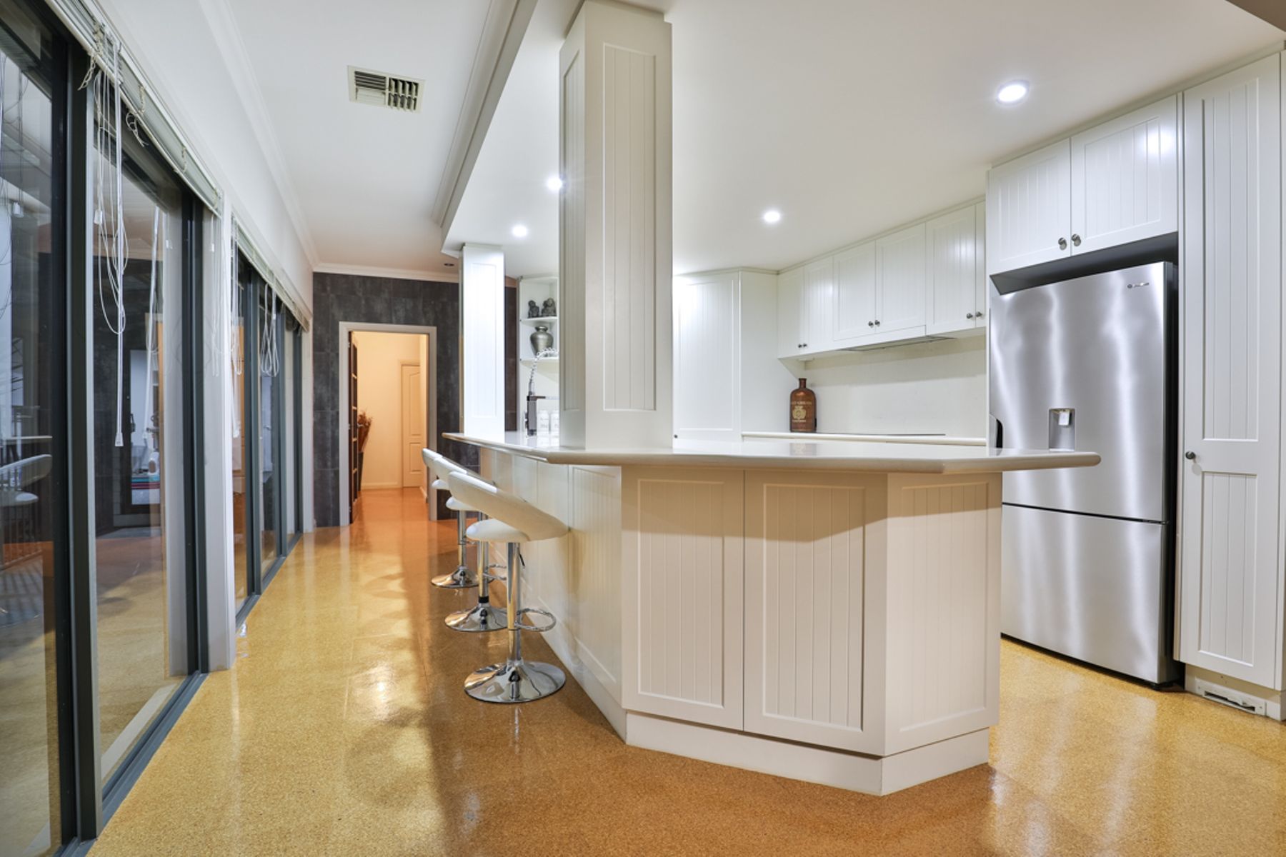 216 Fifth Street, Nichols Point - Thumbnail 6