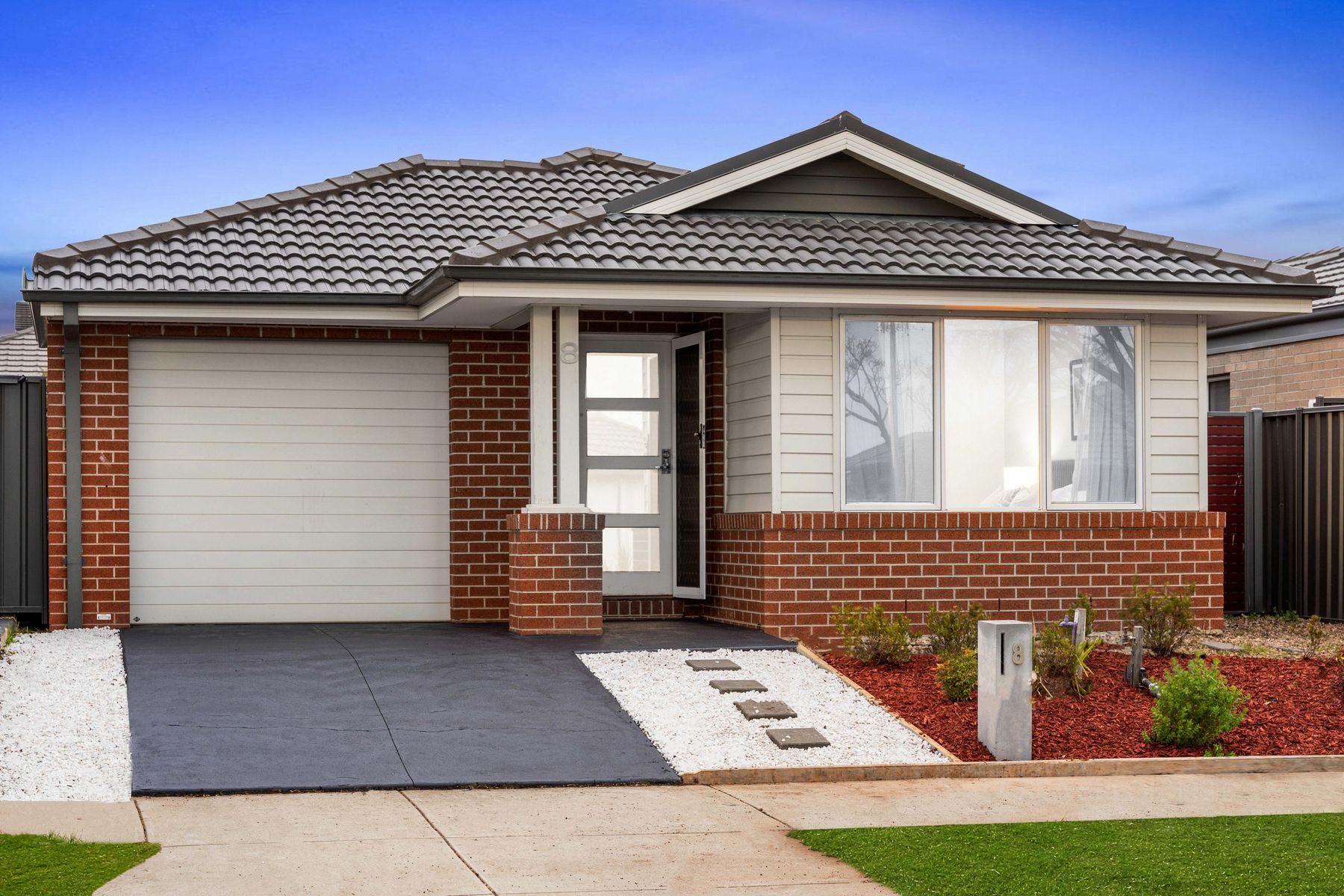 8 Orvalia Road, Manor Lakes, VIC 3024, Manor Lakes - Thumbnail 3