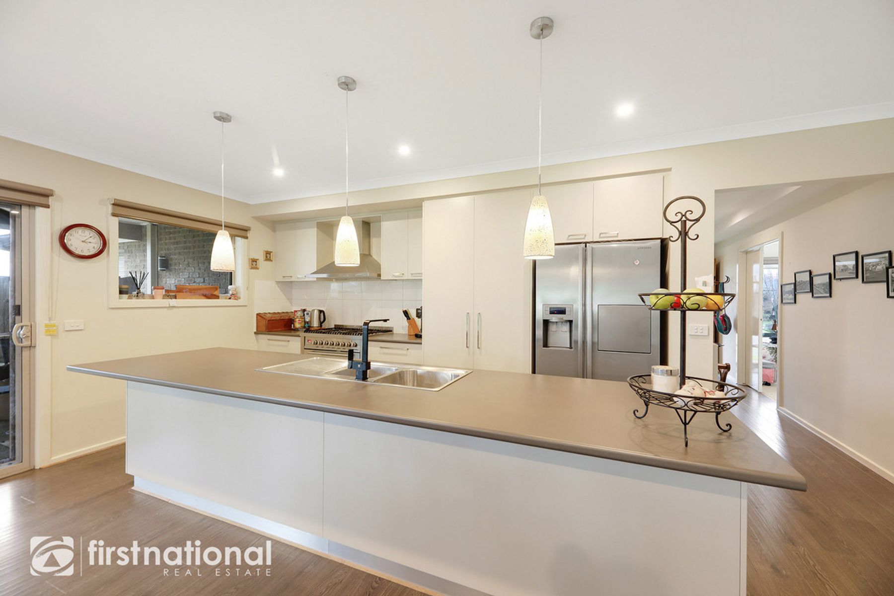 18 Chesterfield Avenue, Warragul, VIC 3820, Warragul - Thumbnail 2