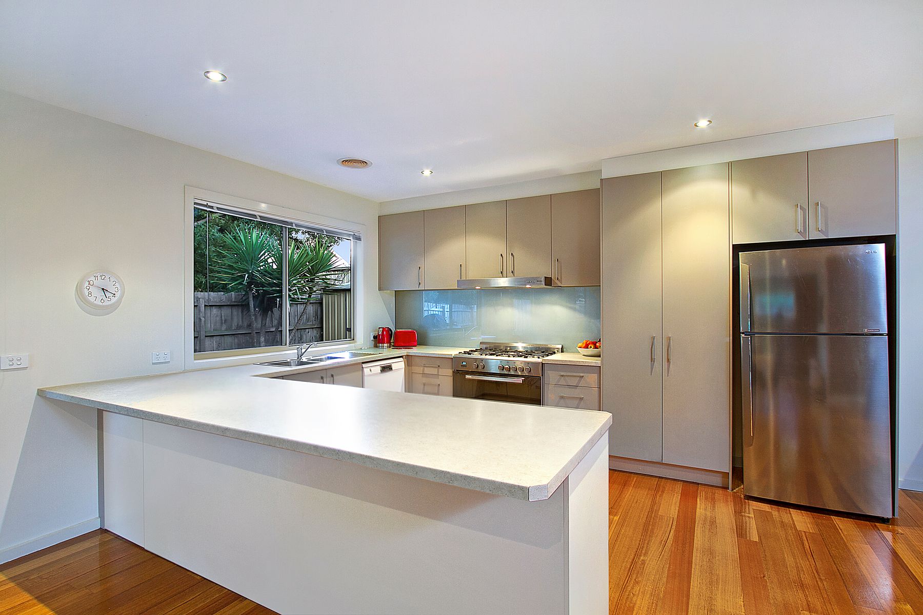 2/9 Aubrey Grove, Boronia - Thumbnail 6