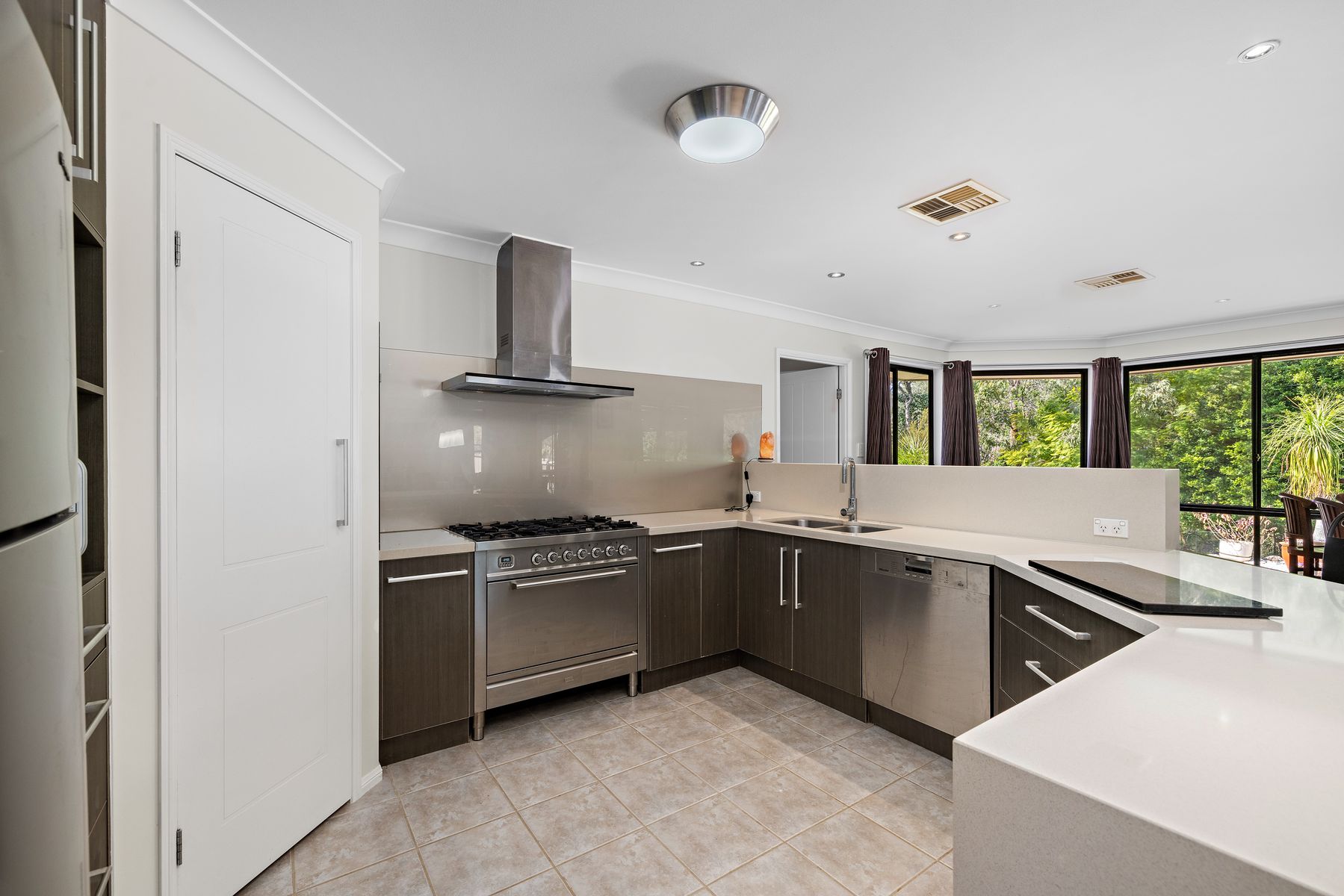 12 Grevillea Street, Redland Bay QLD 4165, Redland Bay - Thumbnail 8