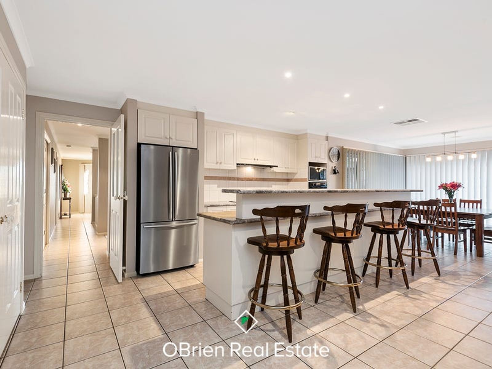 9 Dunster Court, Endeavour Hills, VIC 3802, Endeavour Hills - Thumbnail 3