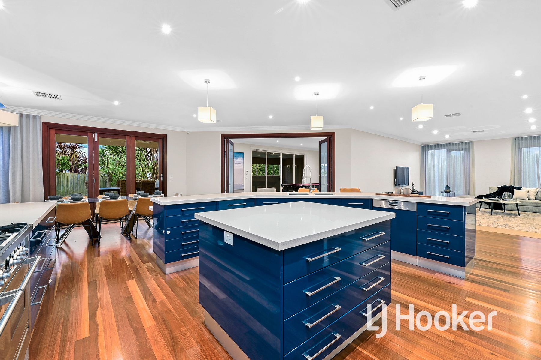 18 Denmark Hill Road, Berwick VIC 3806, Berwick - Thumbnail 8