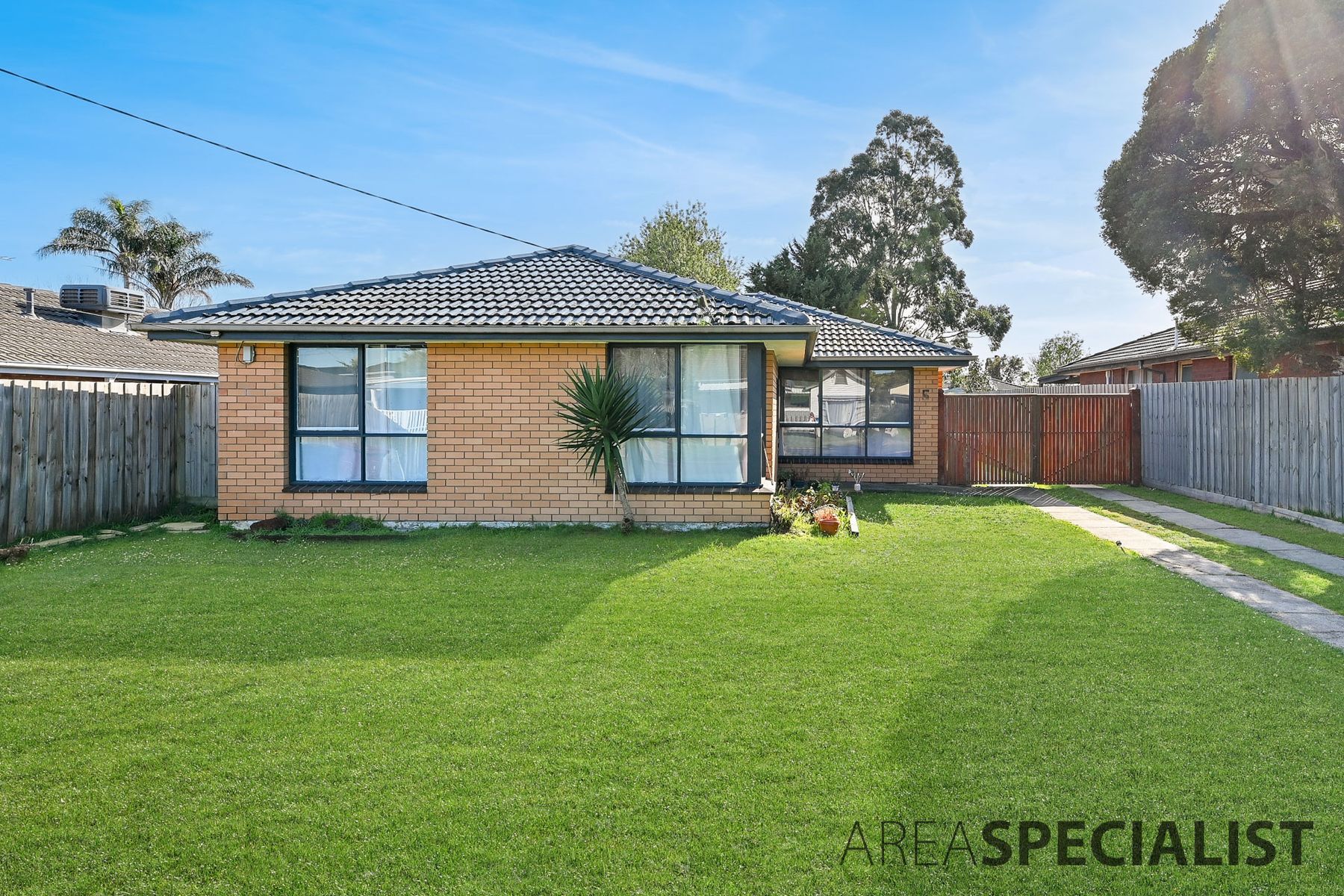 5 Curtis Court, Cranbourne, VIC 3977, Cranbourne - Thumbnail 2