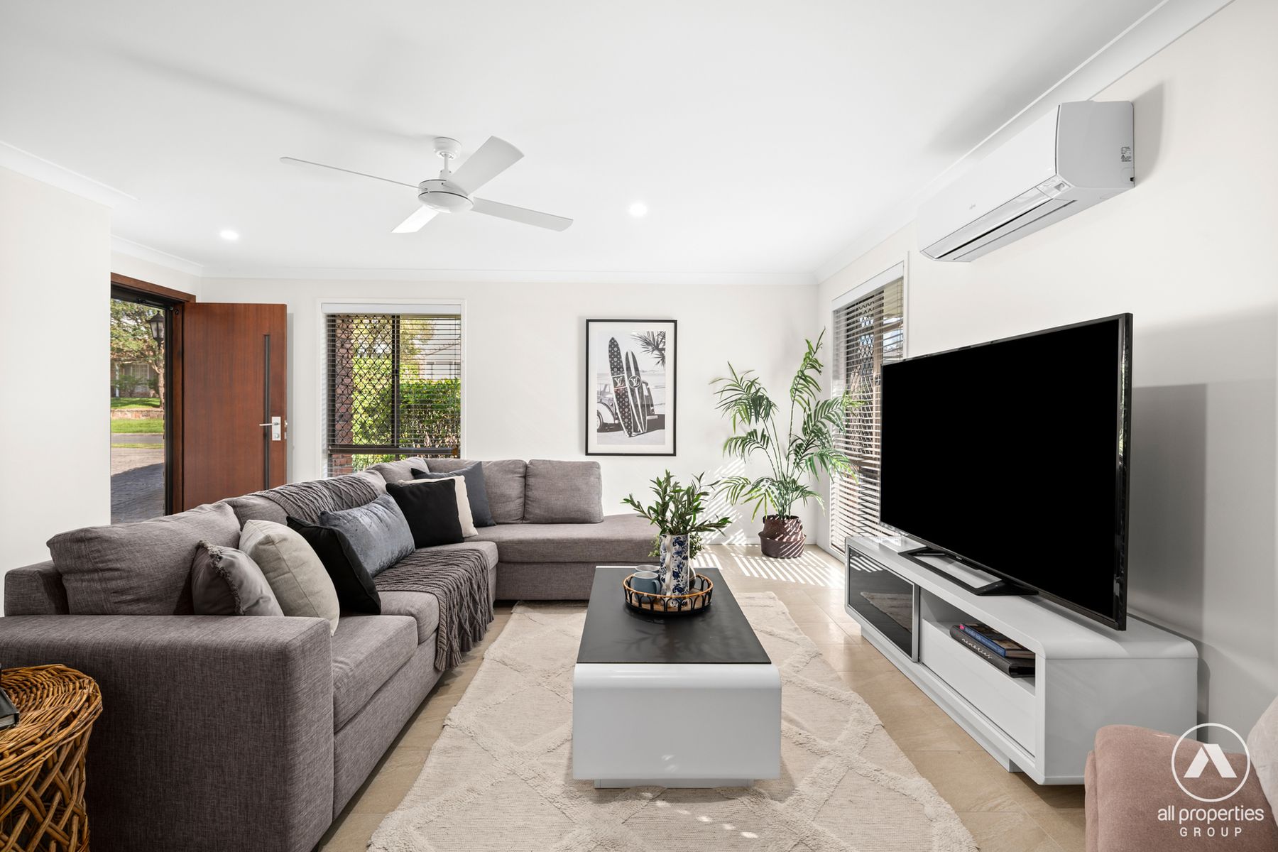 15 Cianthus Street, Regents Park QLD 4118, Regents Park - Thumbnail 3