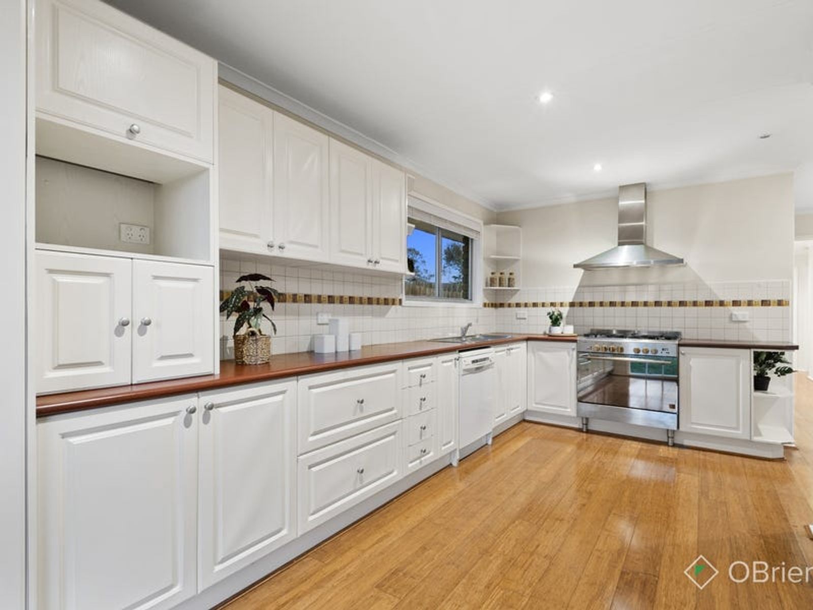 10 Collett Rise, Endeavour Hills, VIC 3802, Endeavour Hills - Thumbnail 3
