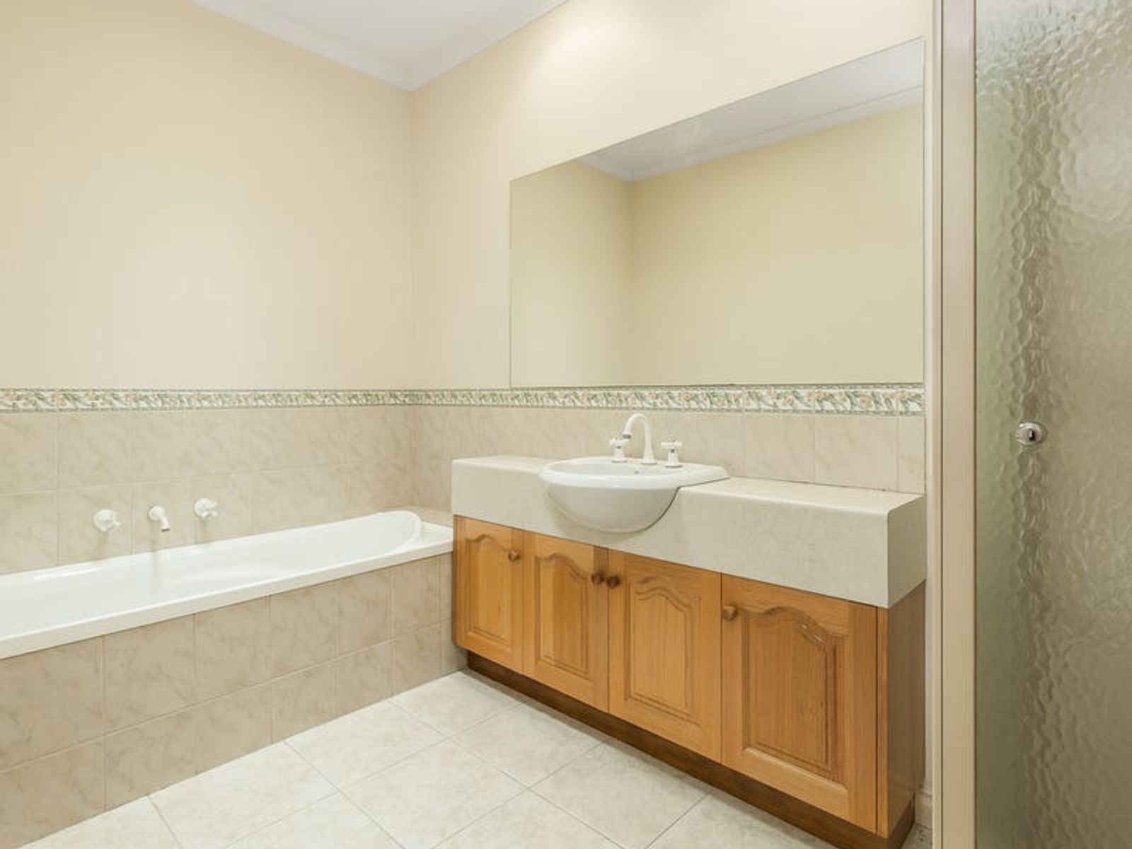 2/11 Cambridge Drive, Glen Waverley, VIC 3150, Glen Waverley - Thumbnail 5