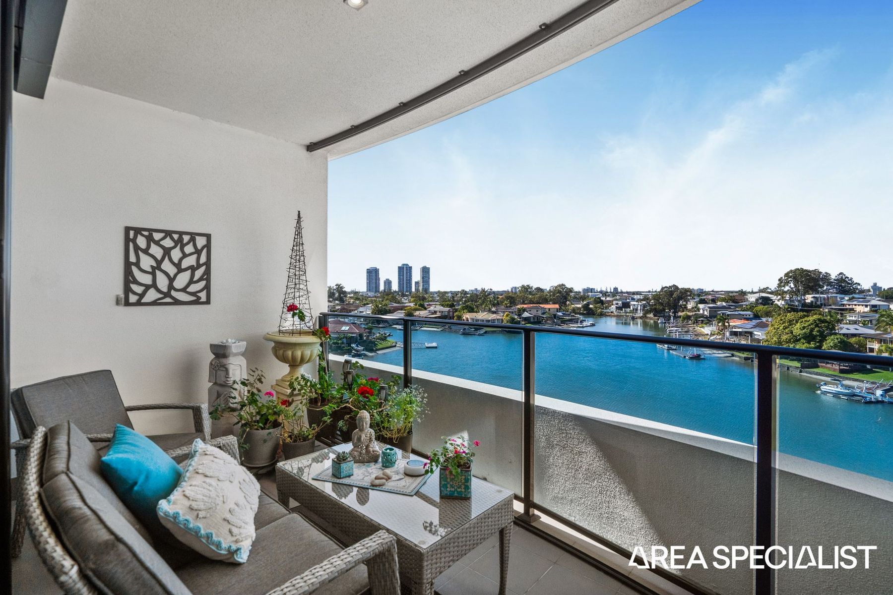 1406/5 Harbour Side Court, Biggera Waters, Biggera Waters - Thumbnail 2