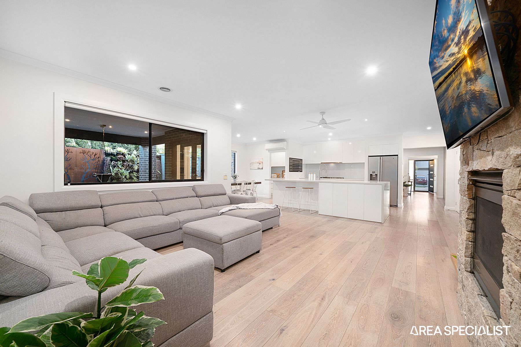 8 Patrick Close, Lyndhurst, VIC 3975, Lyndhurst - Thumbnail 4