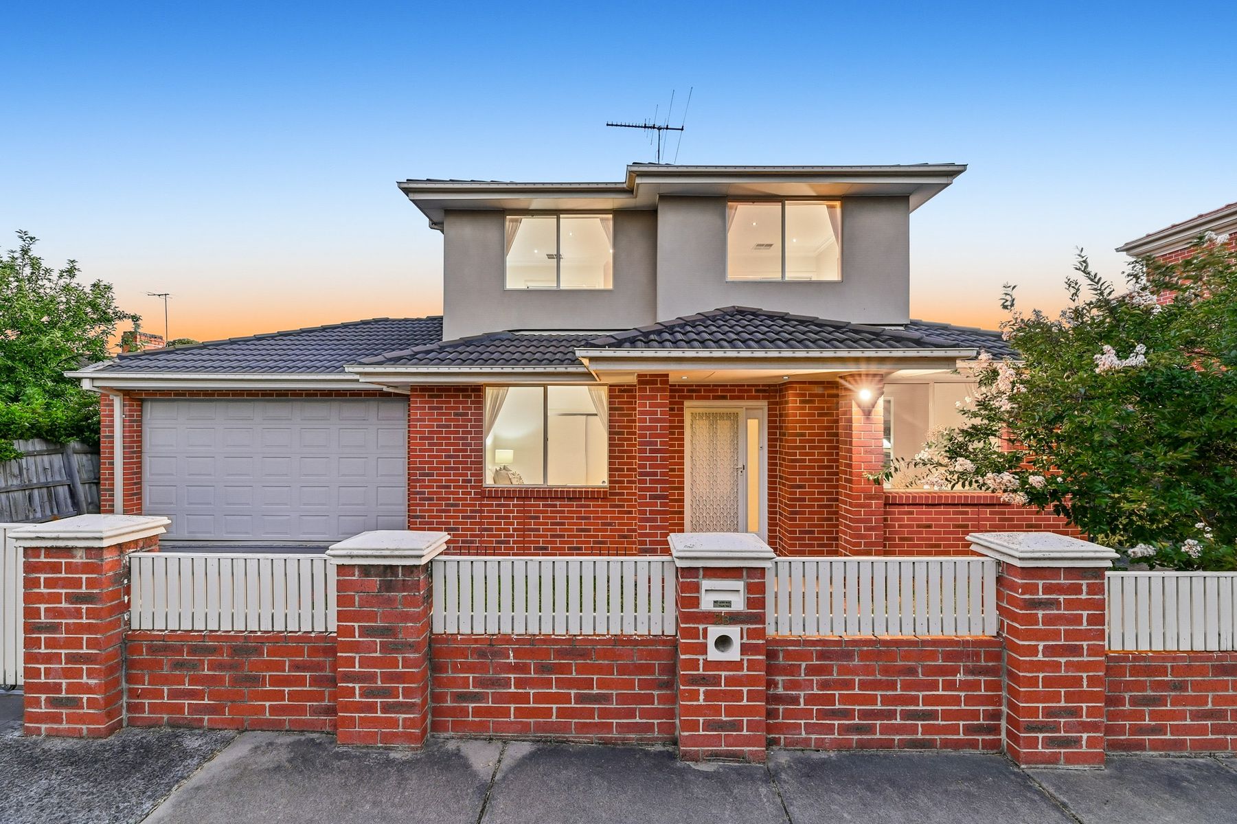 2B Begonia Street, Box Hill South, VIC 3128, Box Hill South - Thumbnail 2
