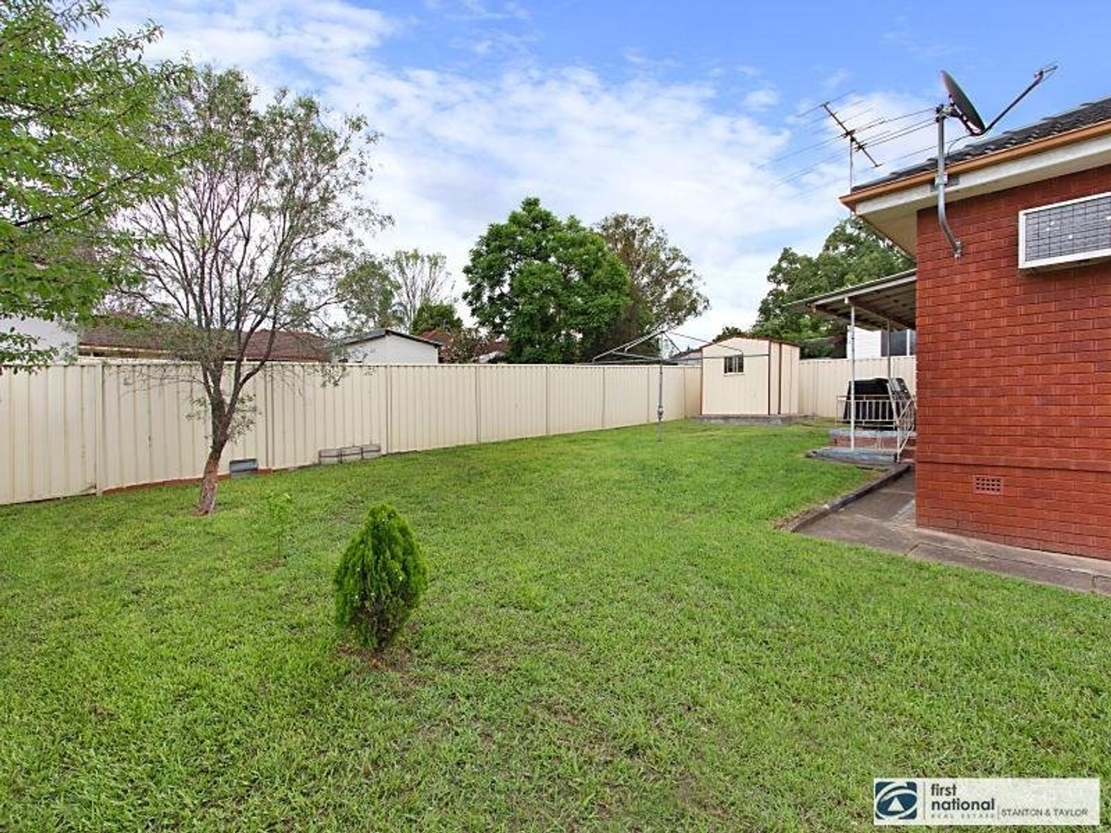 4 Elizabeth Crescent, Kingswood - Thumbnail 6