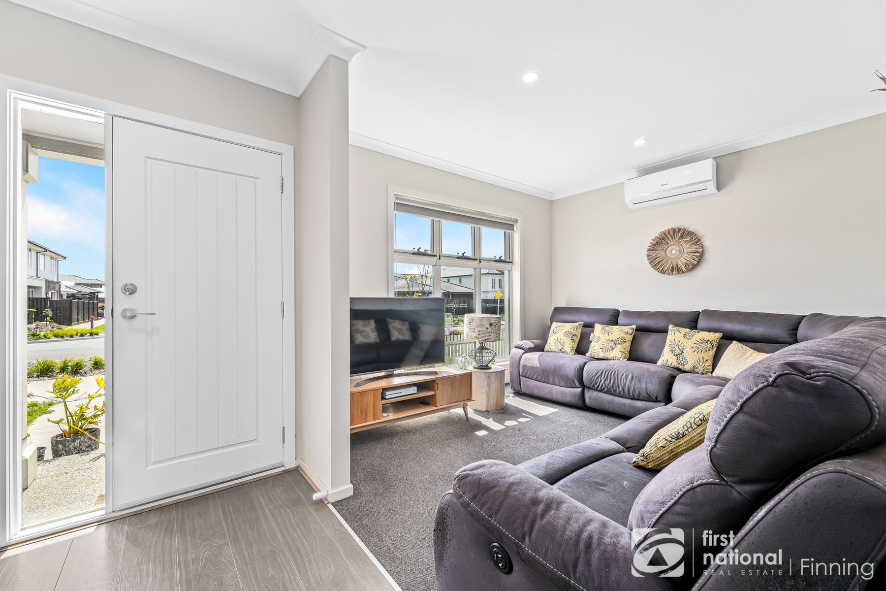 180 Carnival Boulevard, Berwick VIC 3806, Berwick - Thumbnail 6