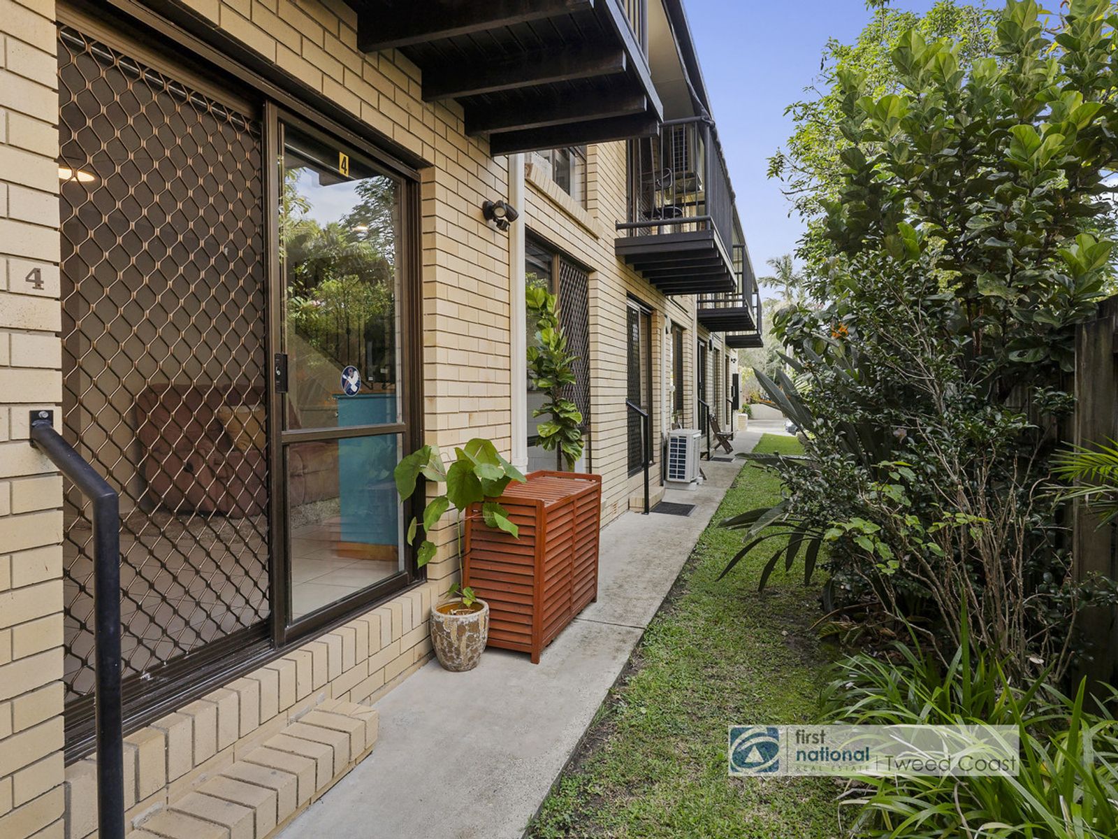 4/10 Honeysuckle Street, Tweed Heads West NSW 2485, Tweed Heads West - Thumbnail 2