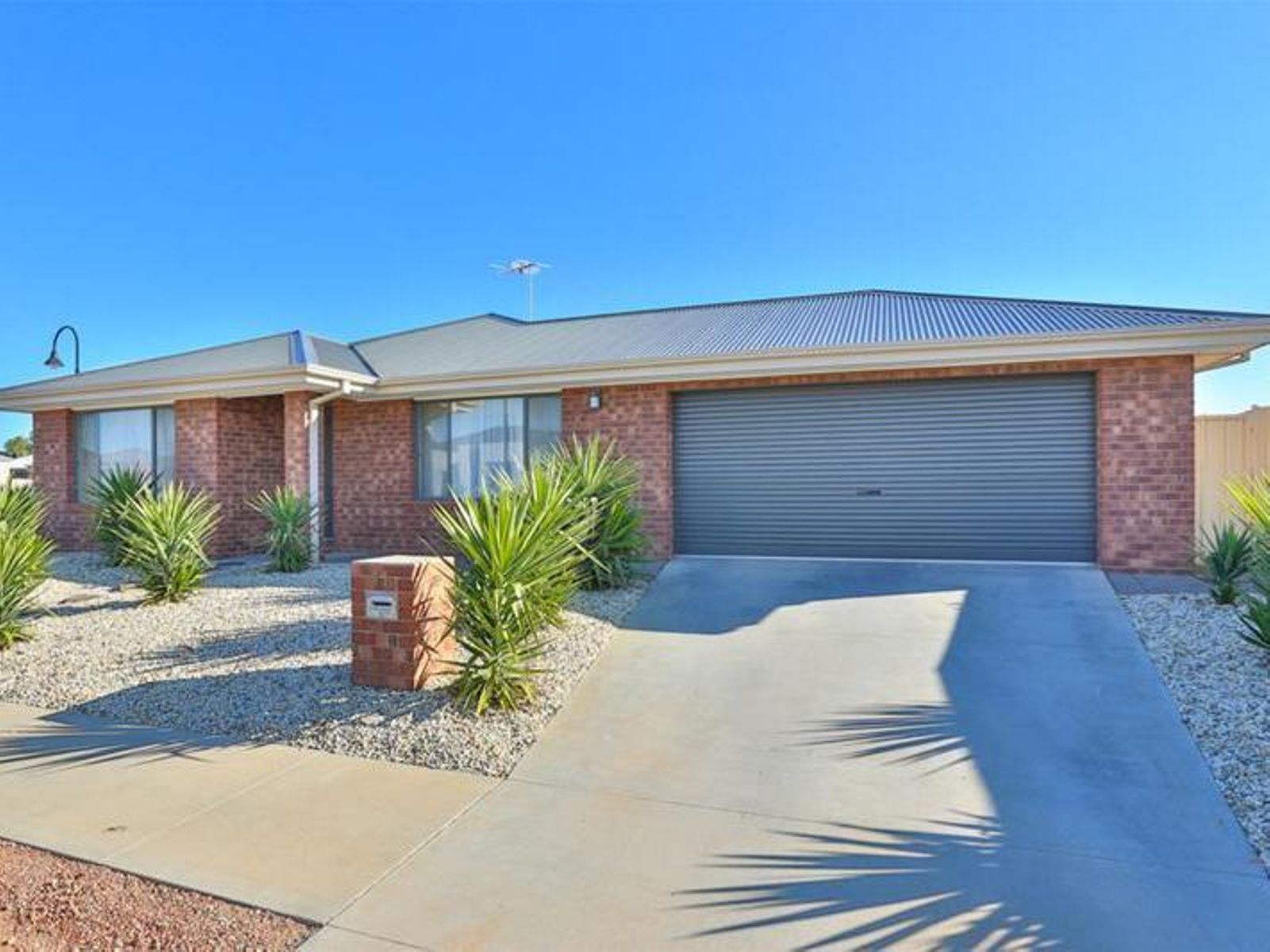 11 Sherring Way, Mildura - Image 1
