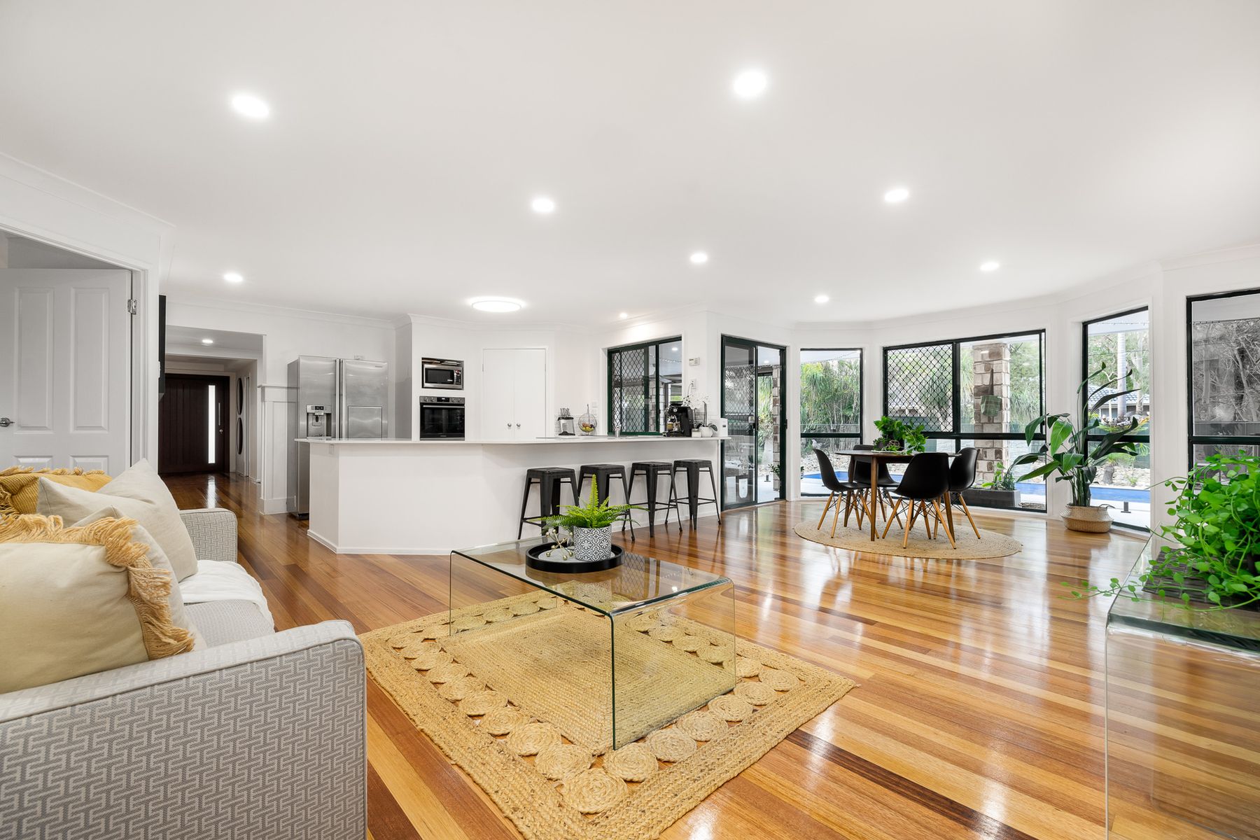 122-124 Eildon Close, Munruben QLD 4125, Munruben - Thumbnail 5