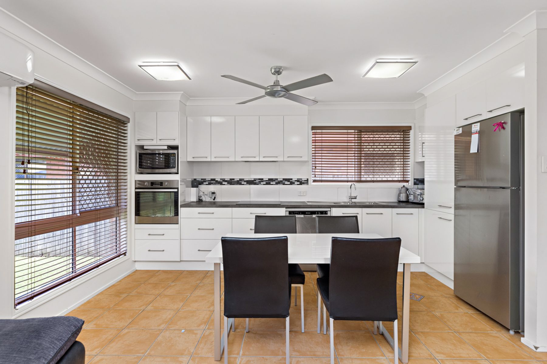 74 Benfer Road, Victoria Point, QLD 4165, Victoria Point - Thumbnail 4