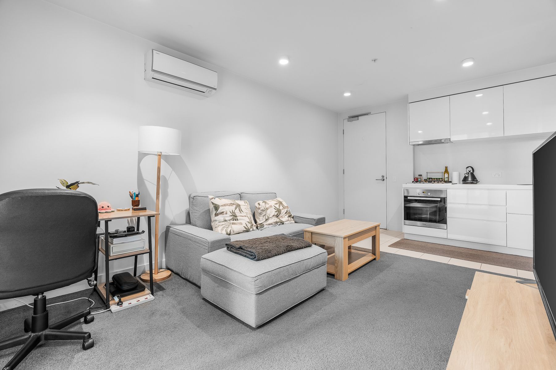 1613/33 MacKenzie Street, Melbourne, VIC 3000, Melbourne - Thumbnail 4