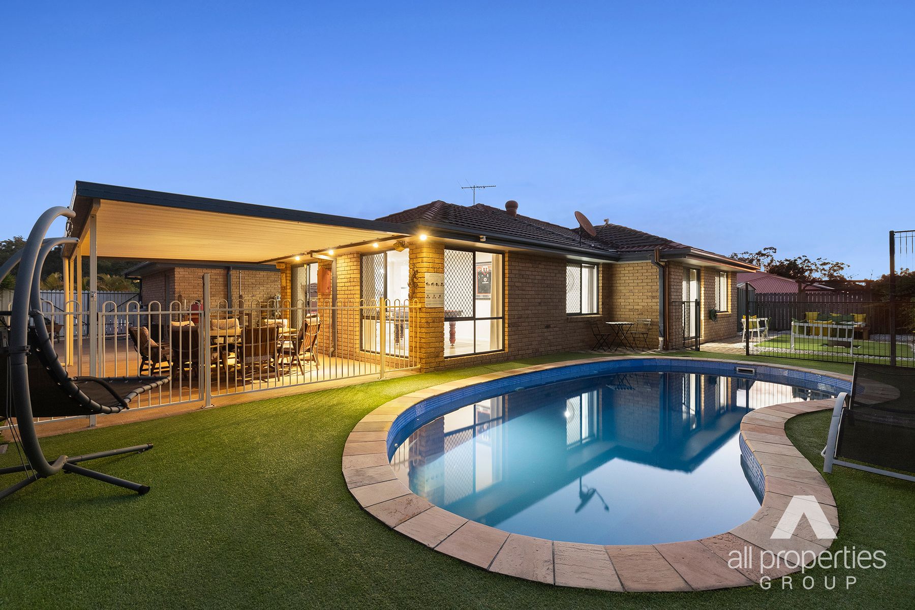 11 Nightingale Place, Heritage Park QLD 4118, Heritage Park - Thumbnail 2